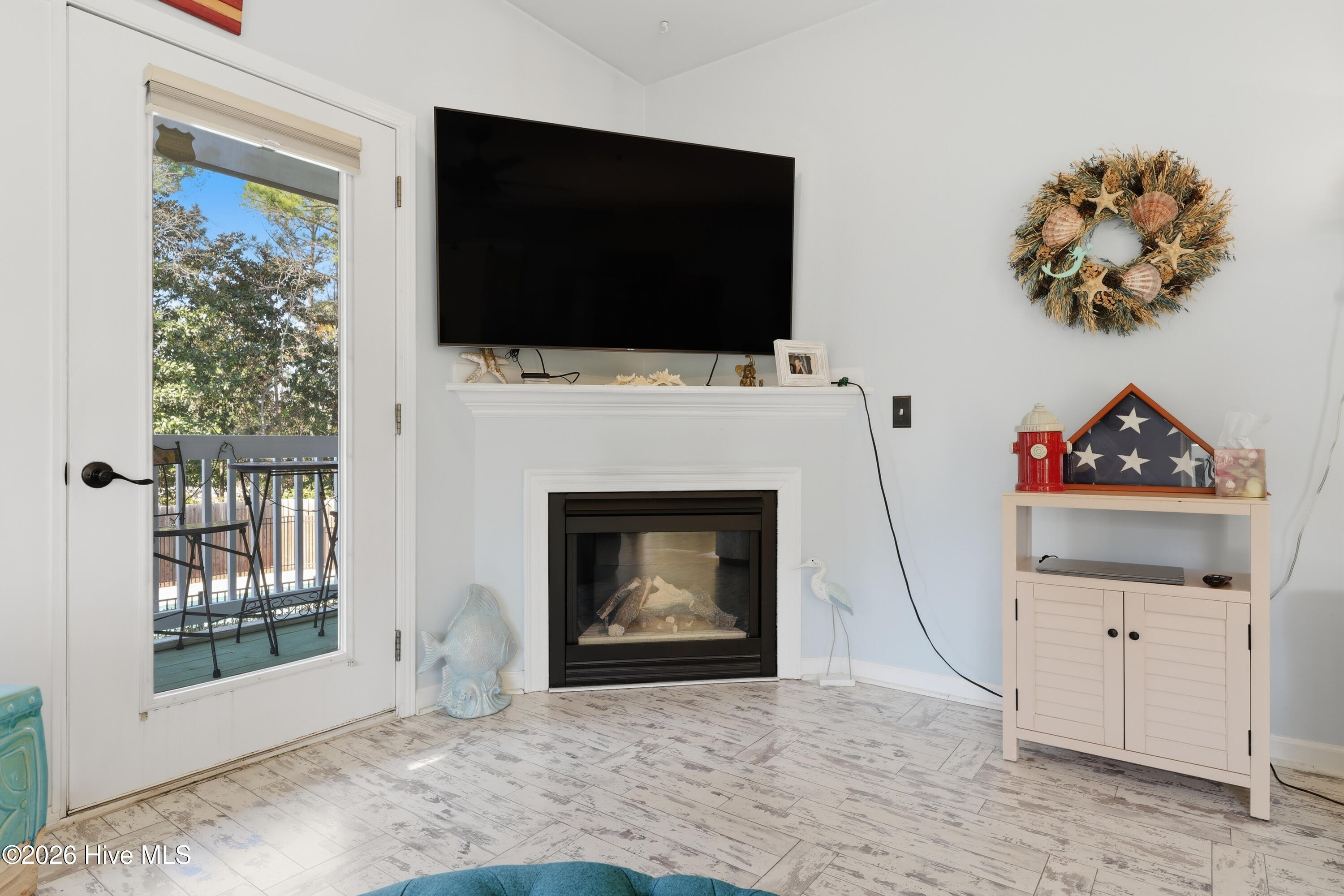 100557540 | Photo 16