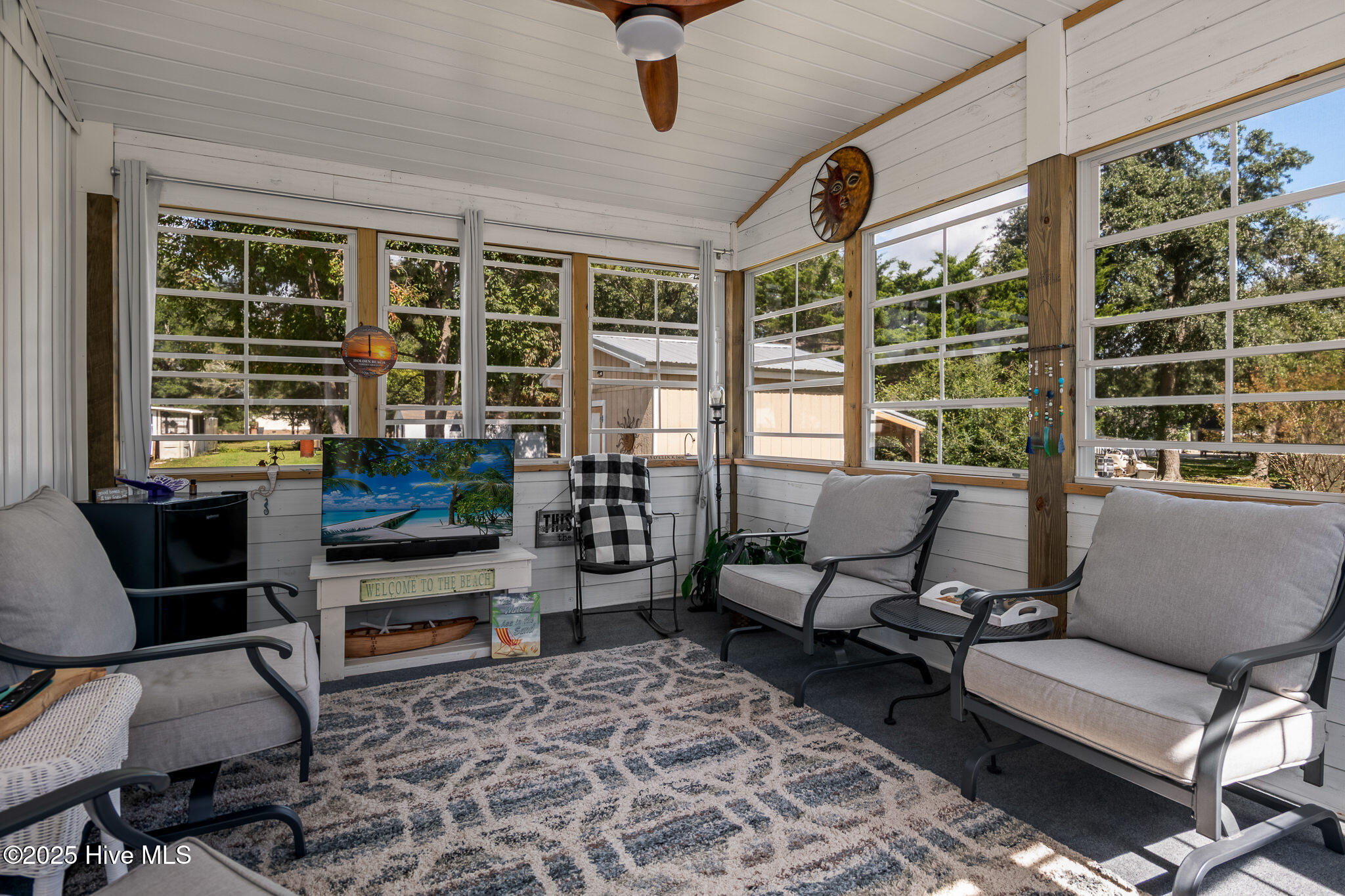 100535195 | Photo 28