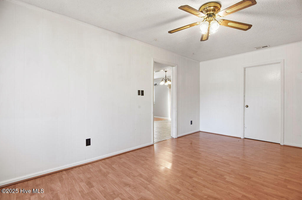 100538404 | Photo 22