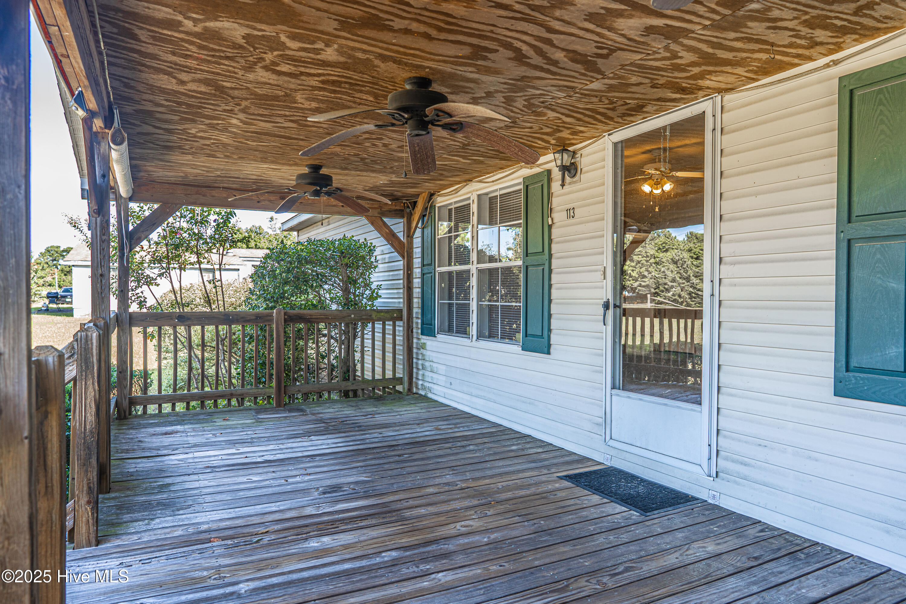 113 Holly Place