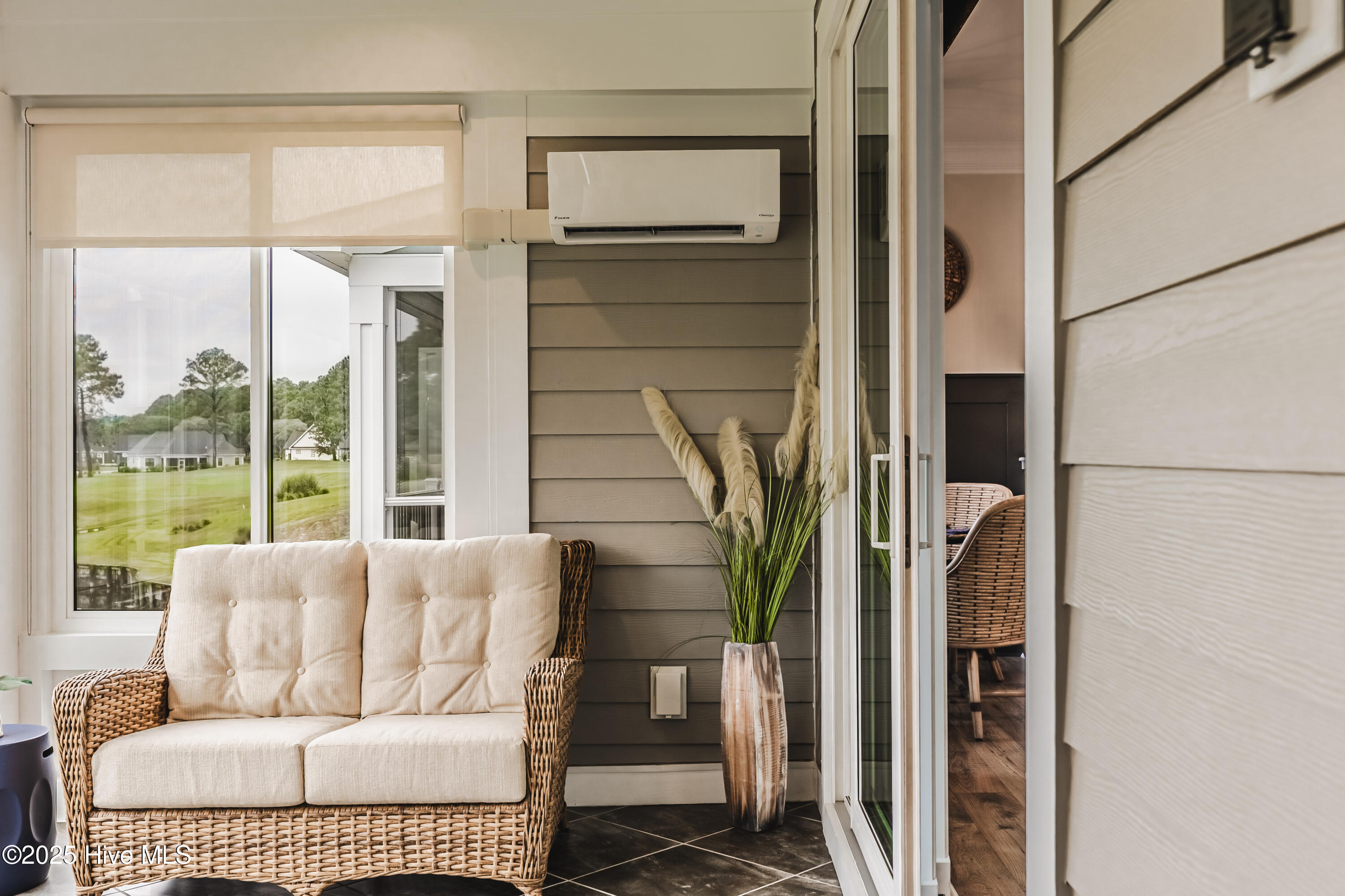 100523933 | Photo 20