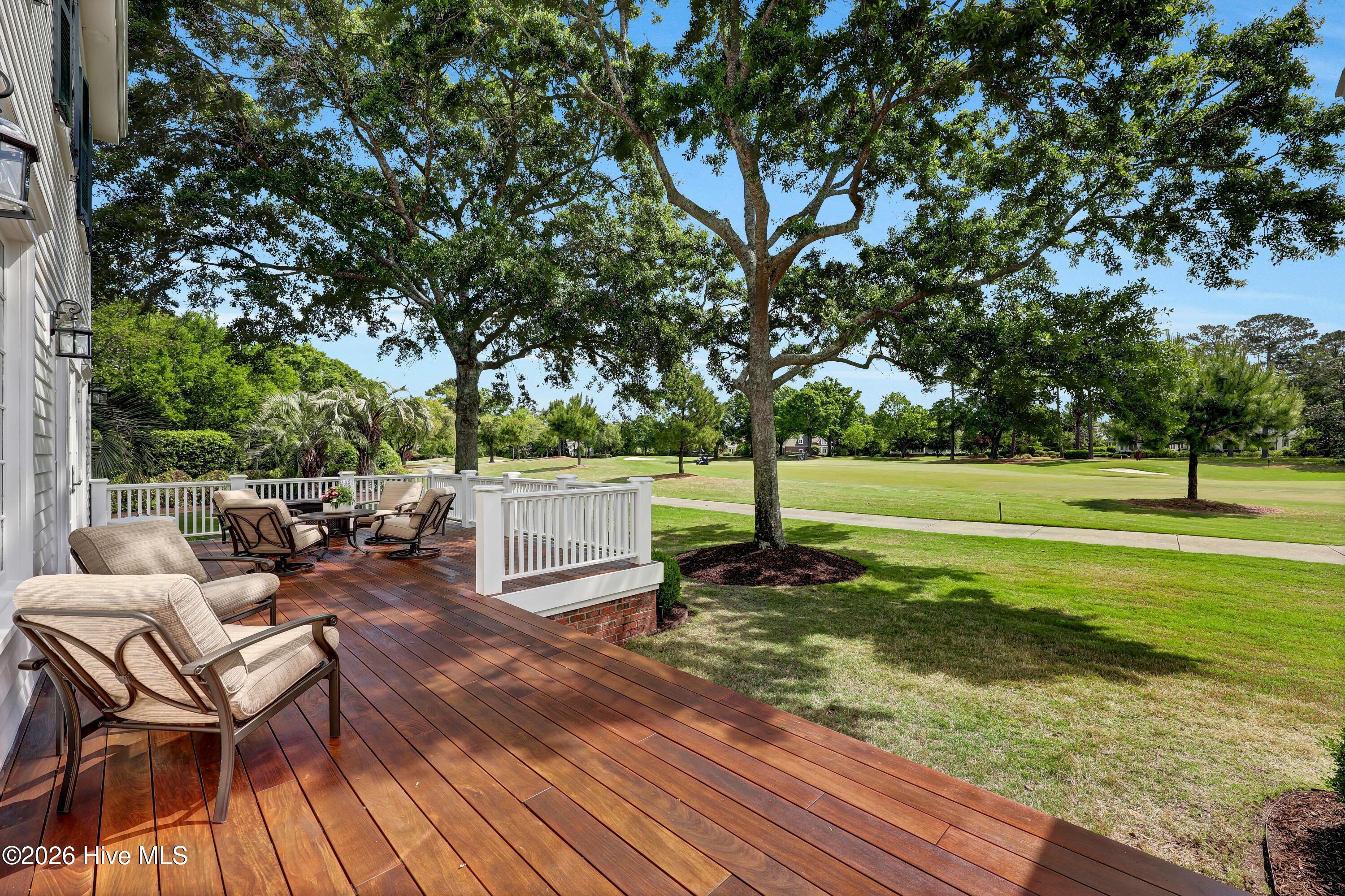 100569370 | Photo 55