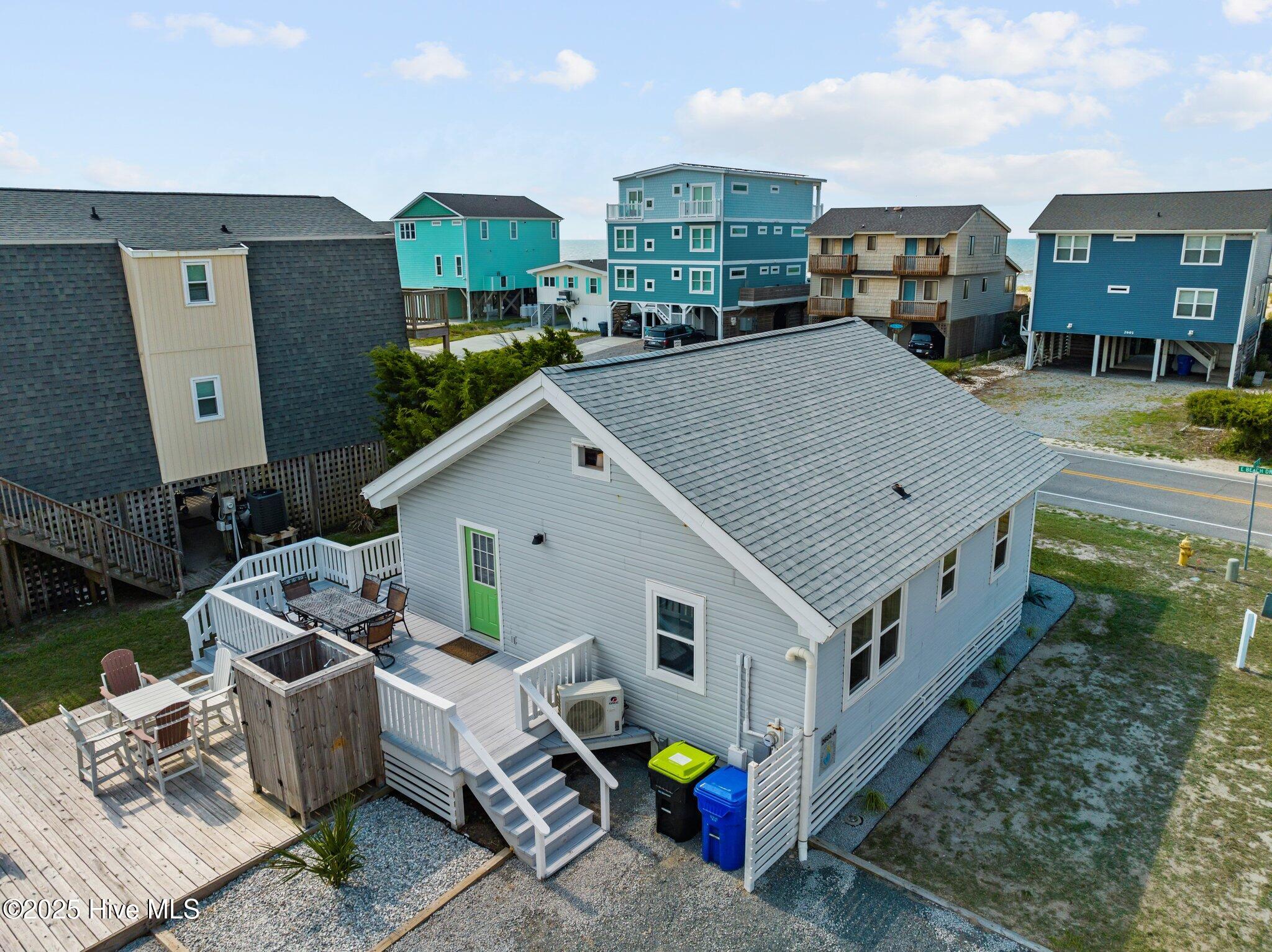 100537194 | Photo 64