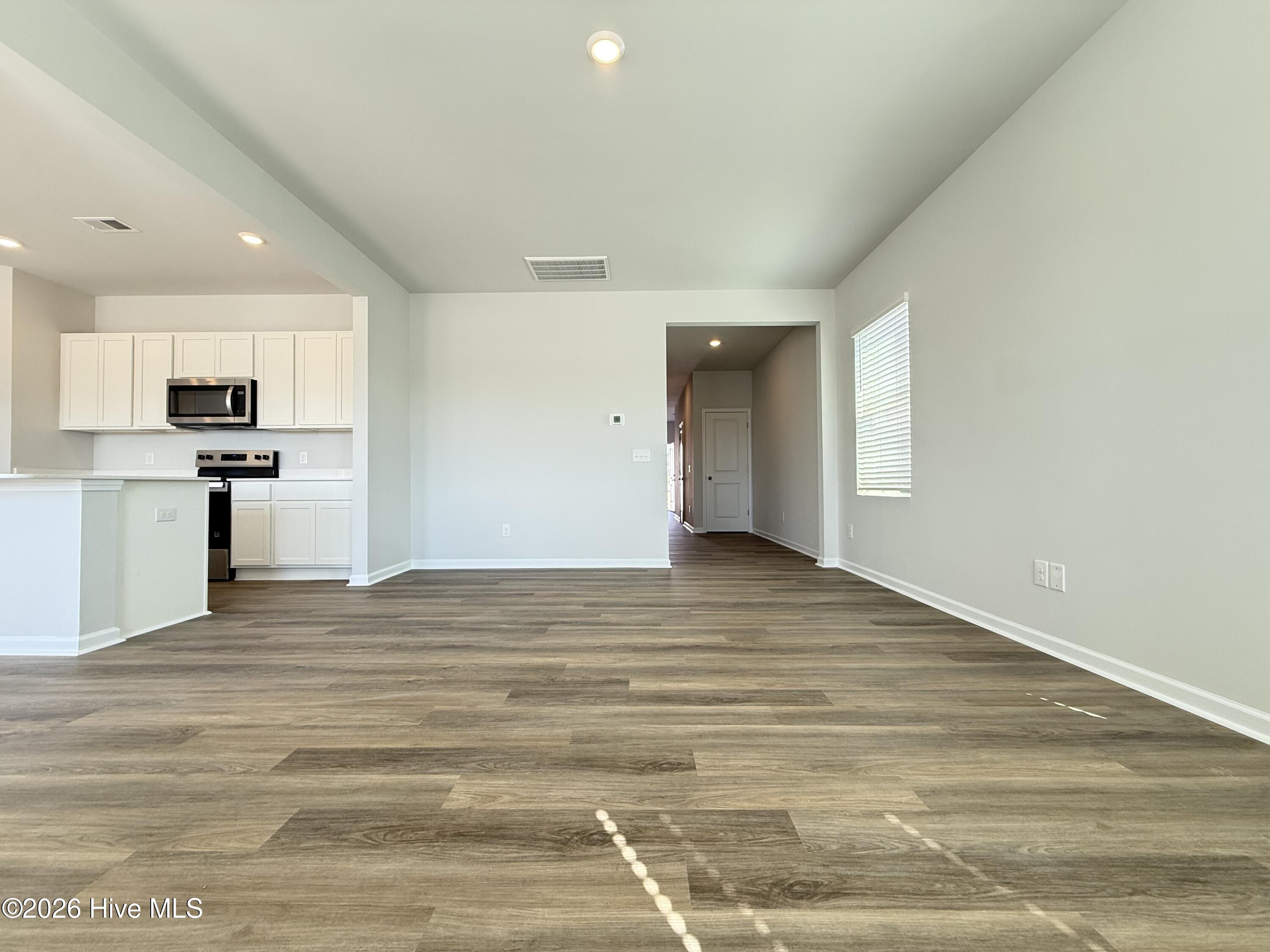 100546589 | Photo 29