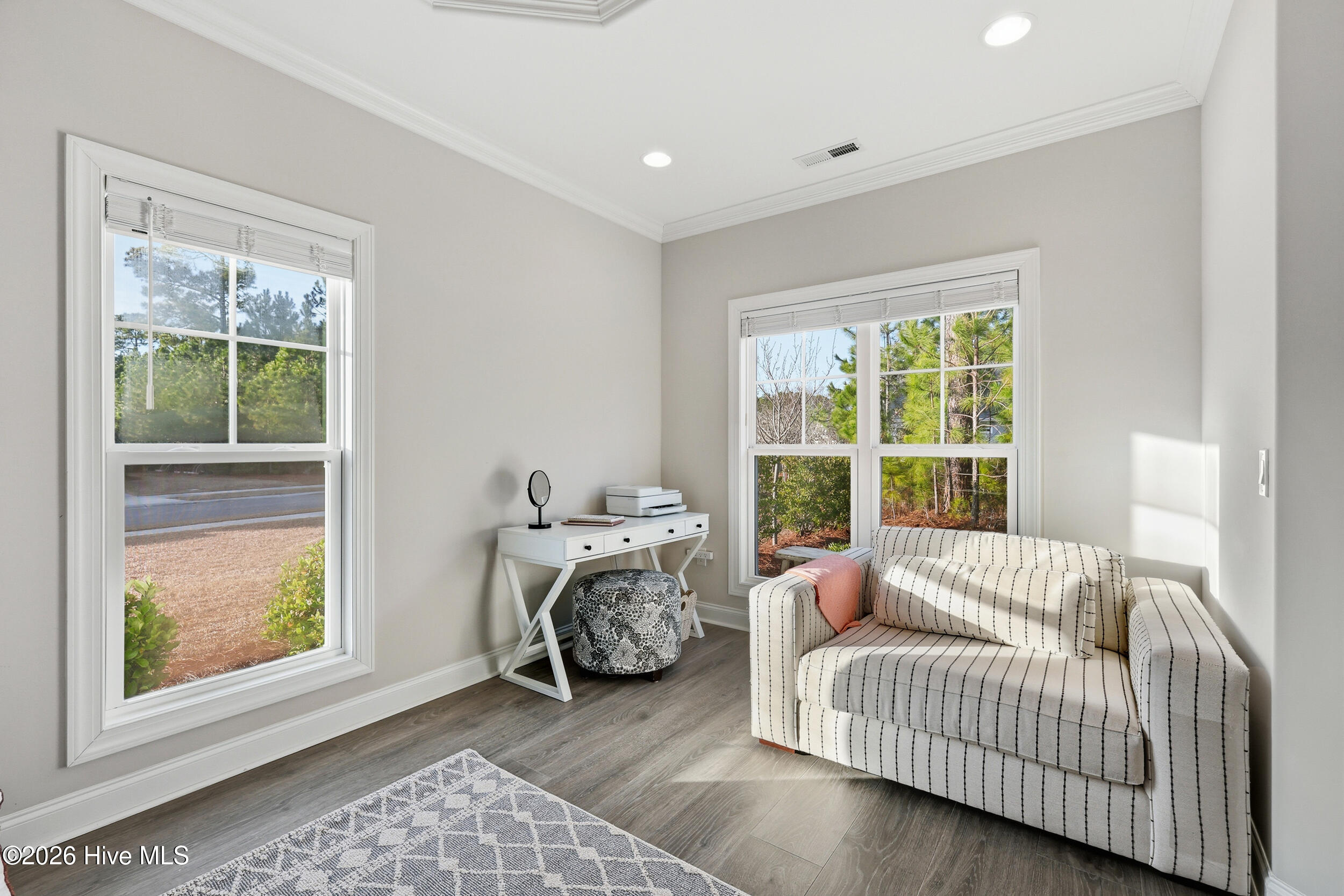 100551027 | Photo 32