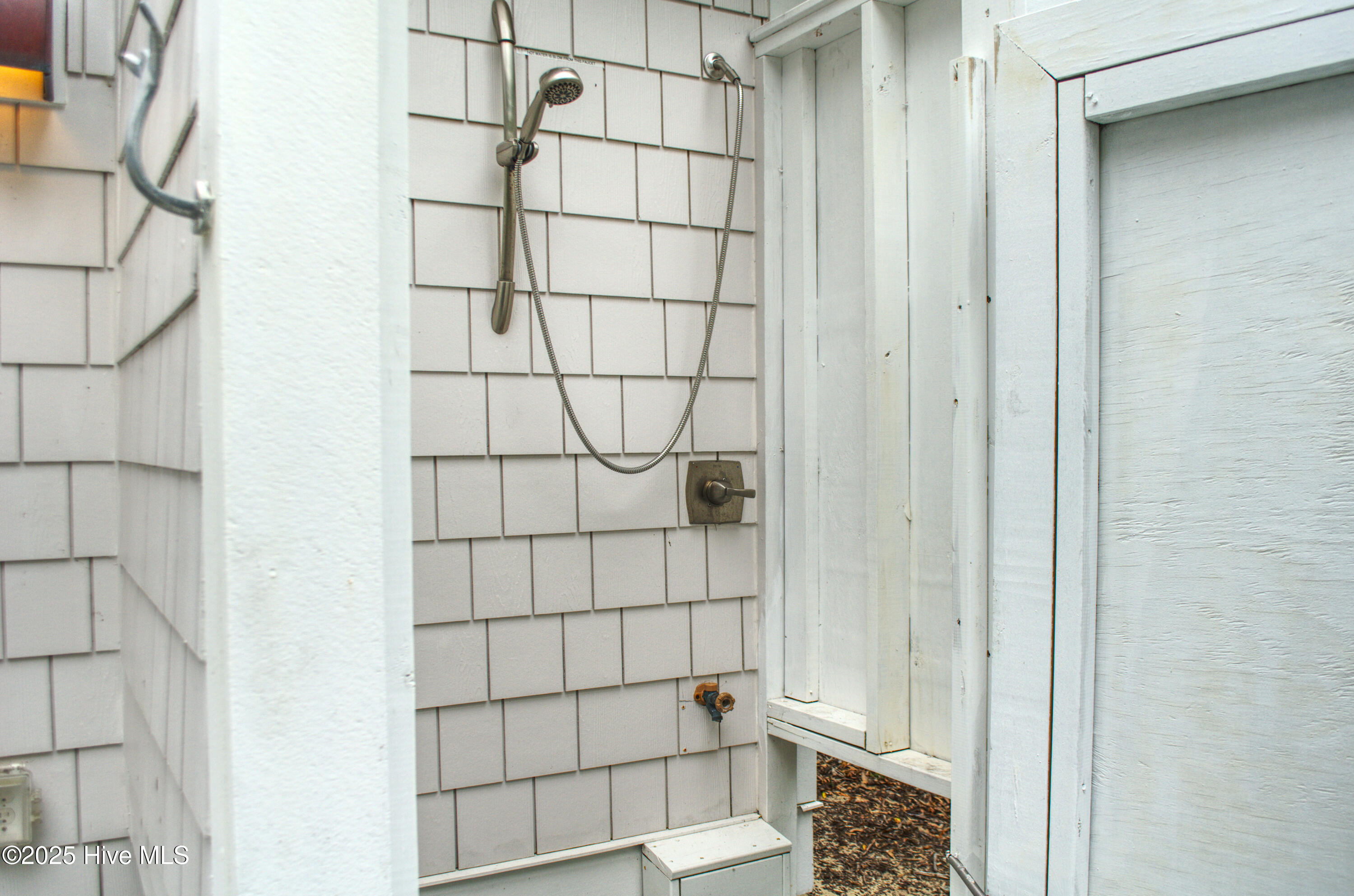 100526777 | Photo 50