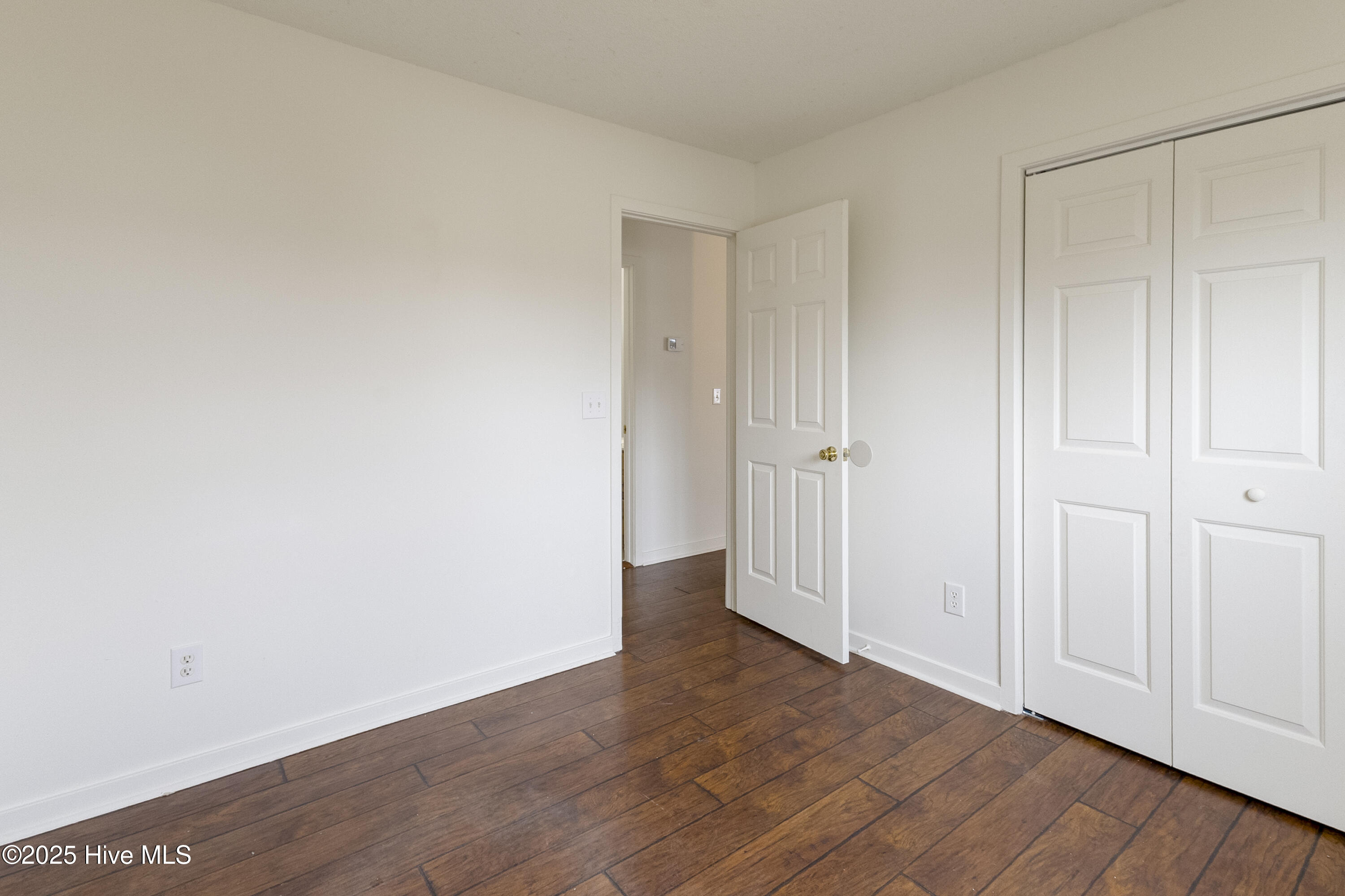 100546767 | Photo 19