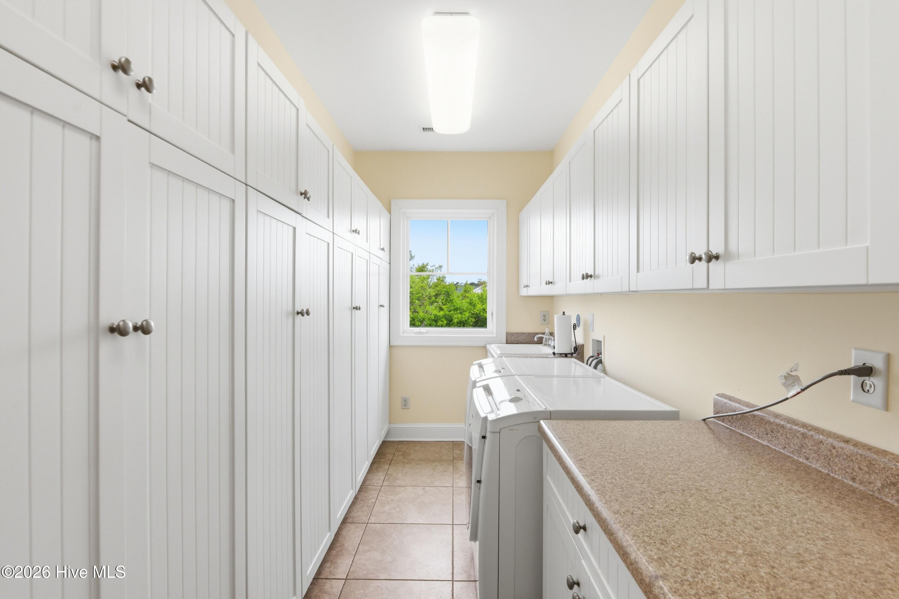 100564058 | Photo 58