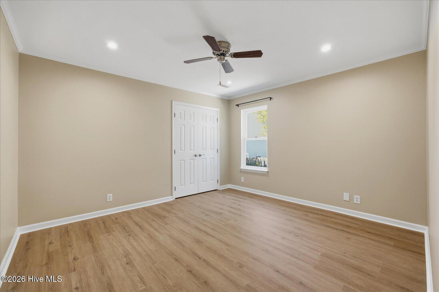 100564069 | Photo 22