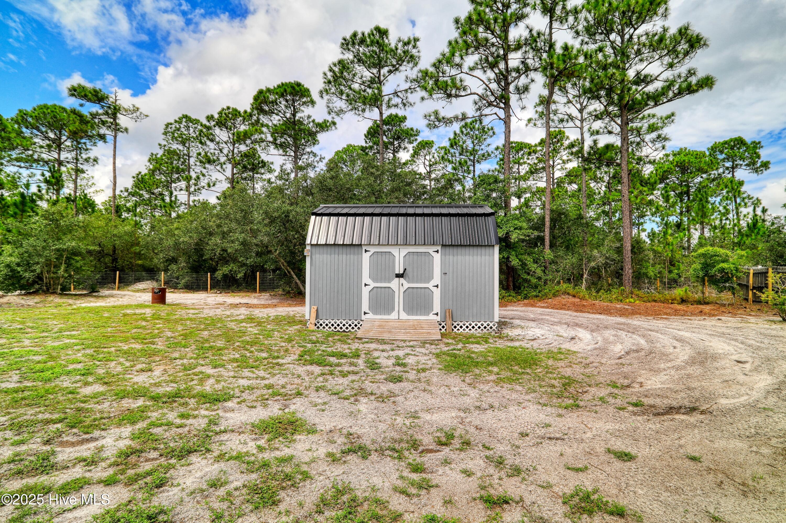 100525620 | Photo 25