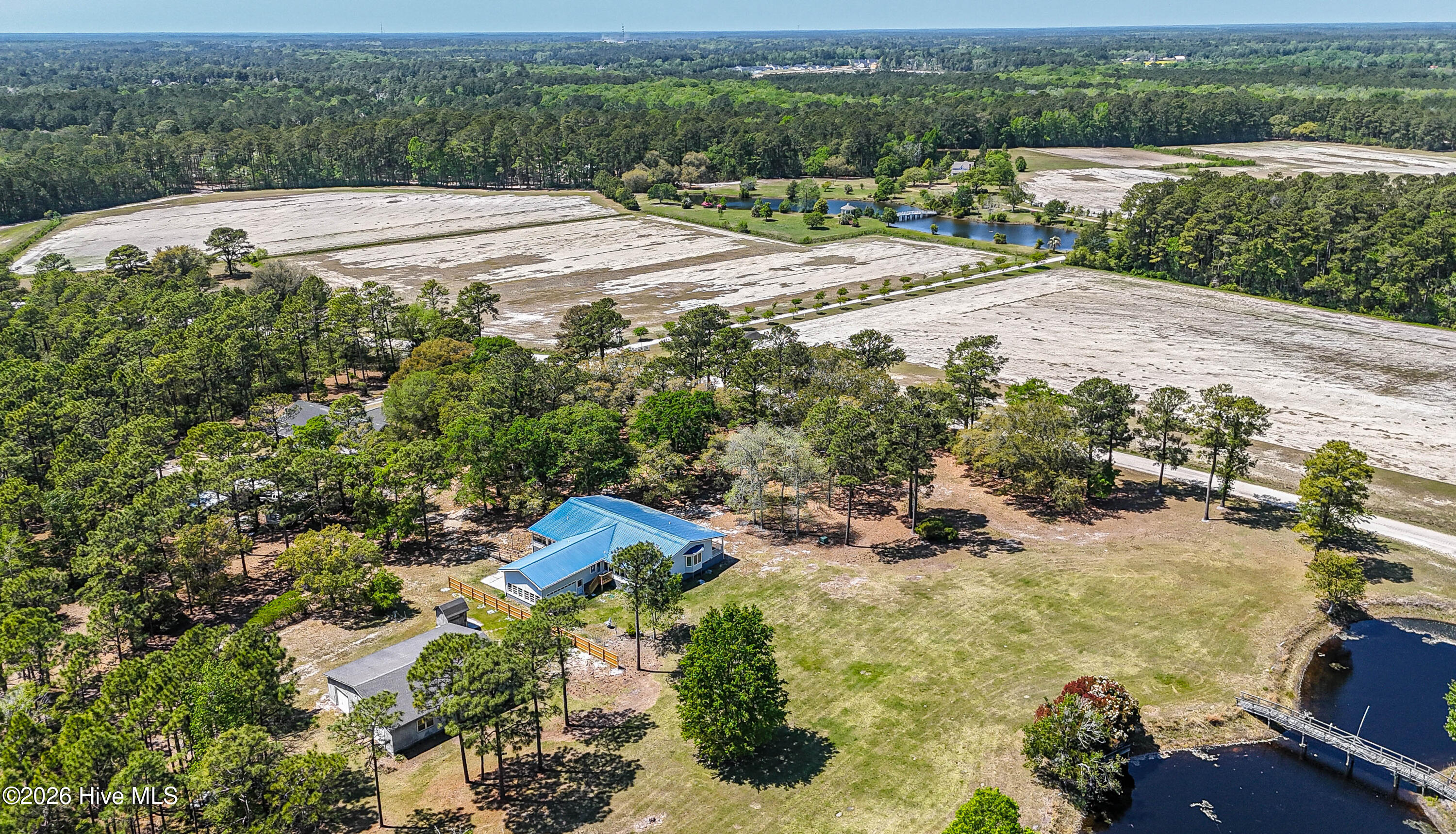 100567372 | Photo 91