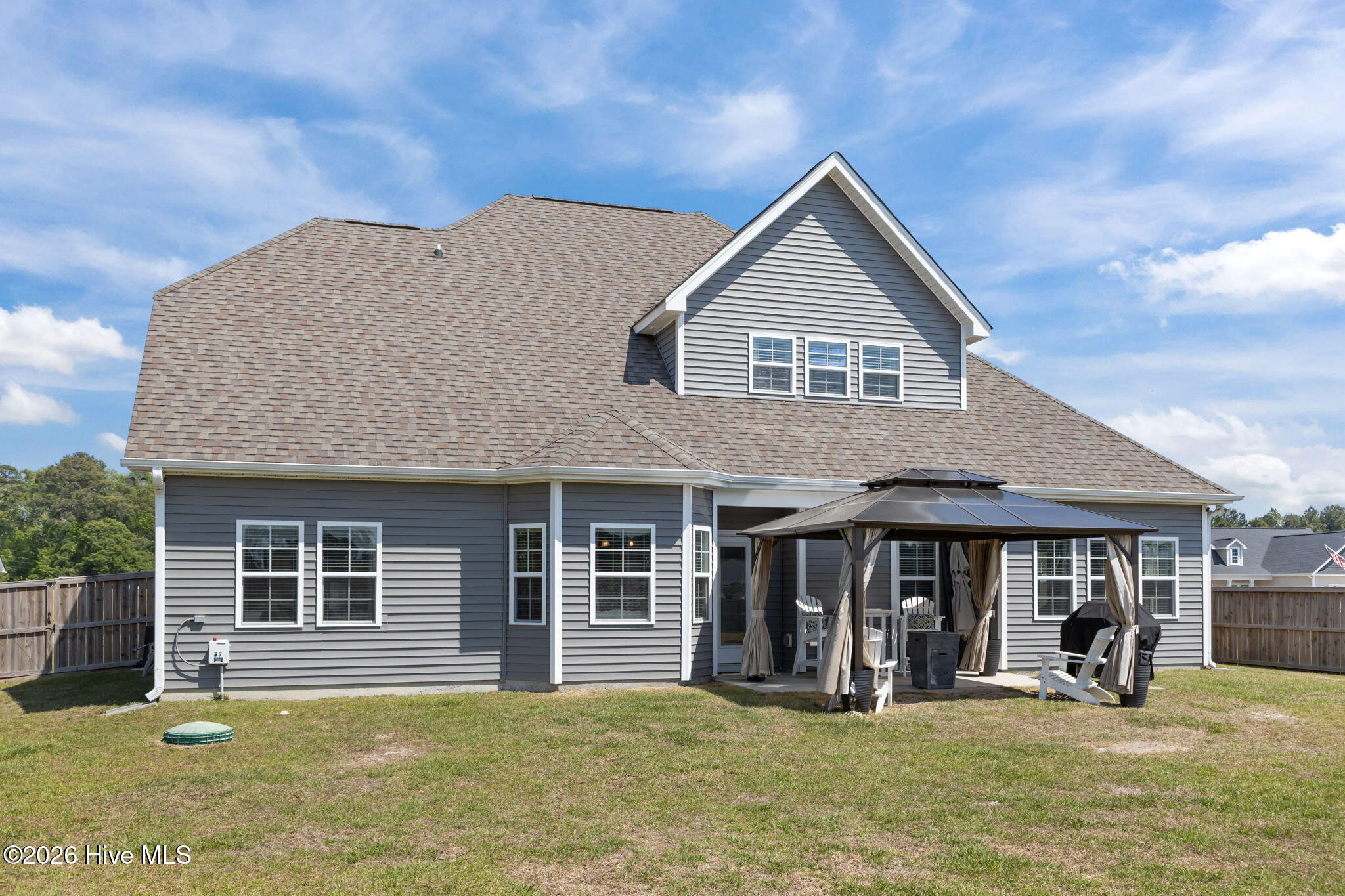 100569741 | Photo 38