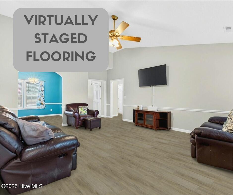 100543204 | Photo 15