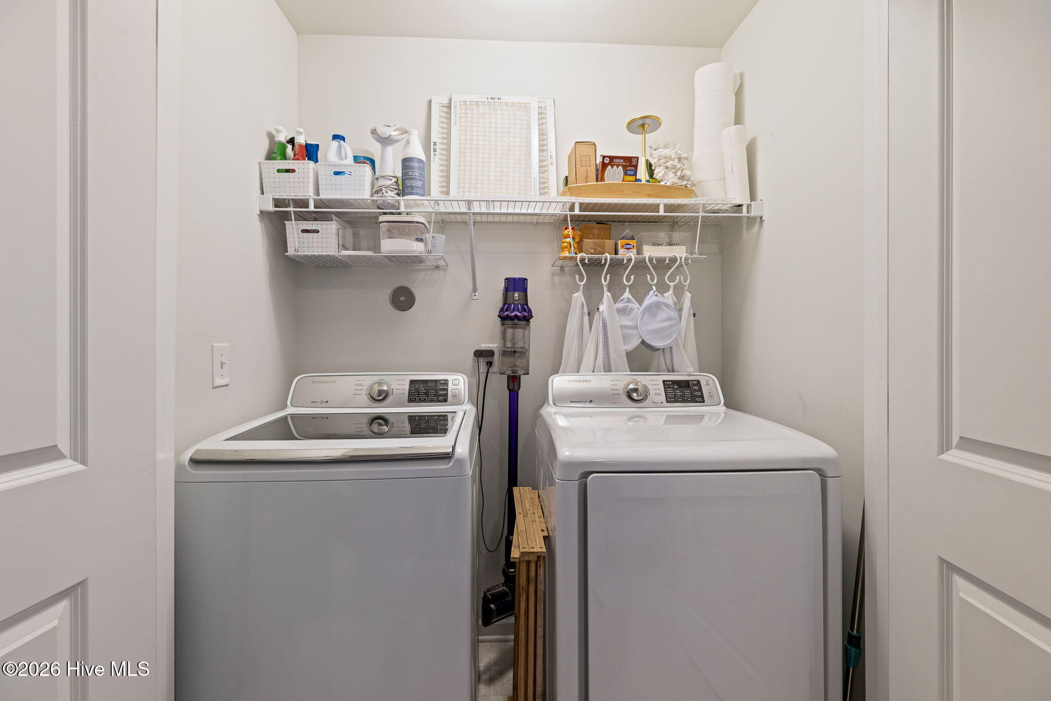 100556686 | Photo 29