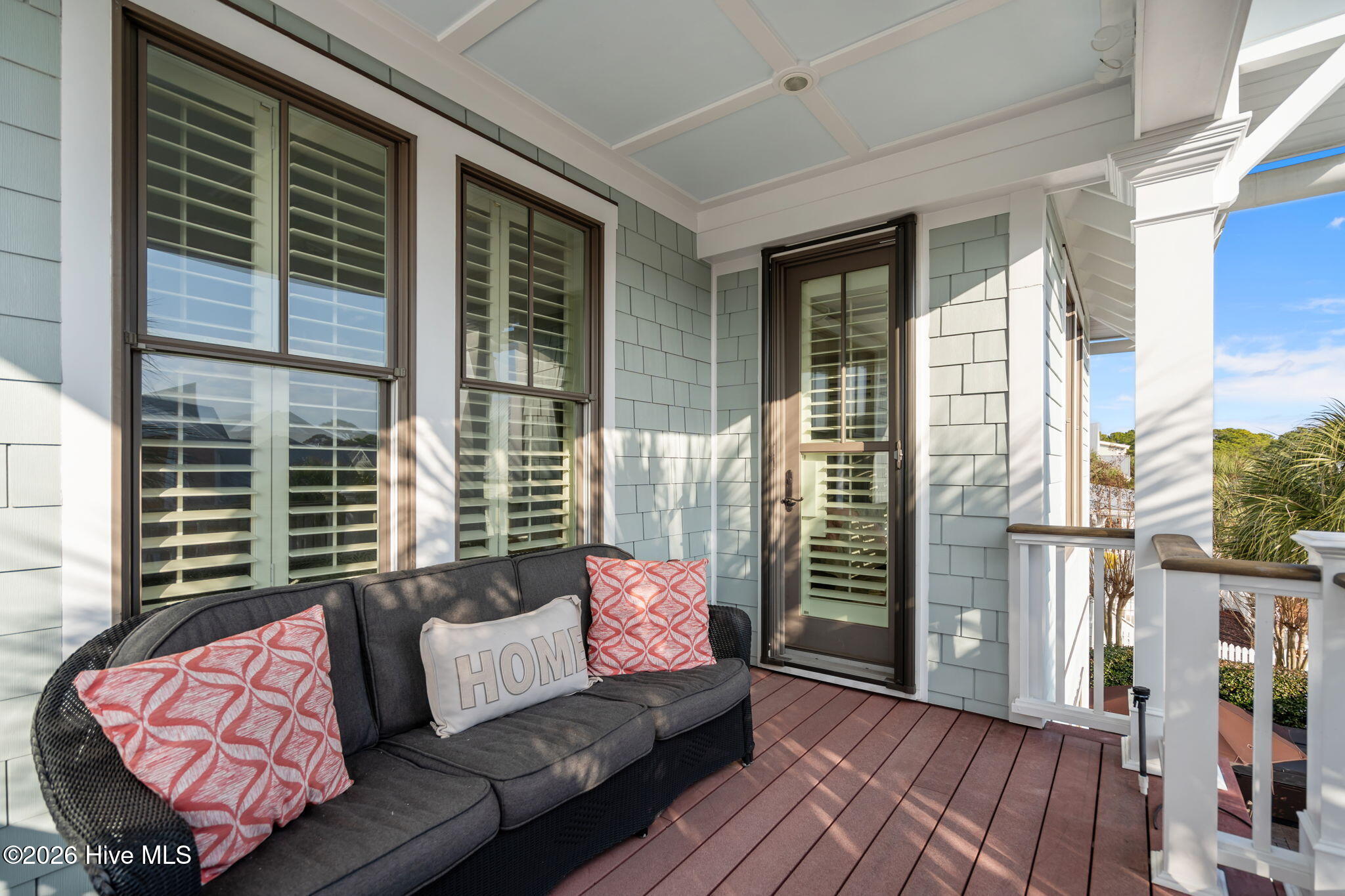 100551618 | Photo 38