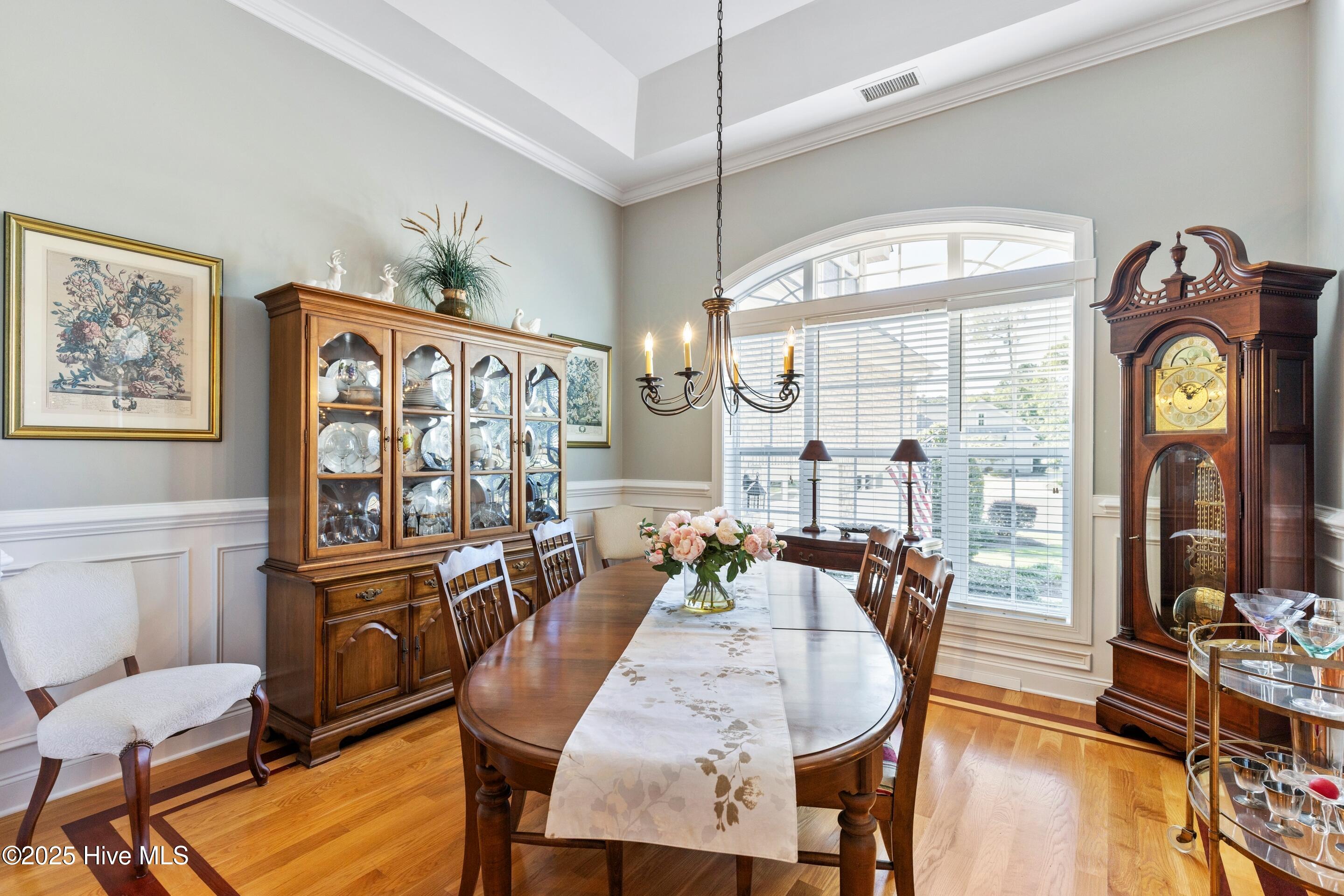 100538376 | Photo 12