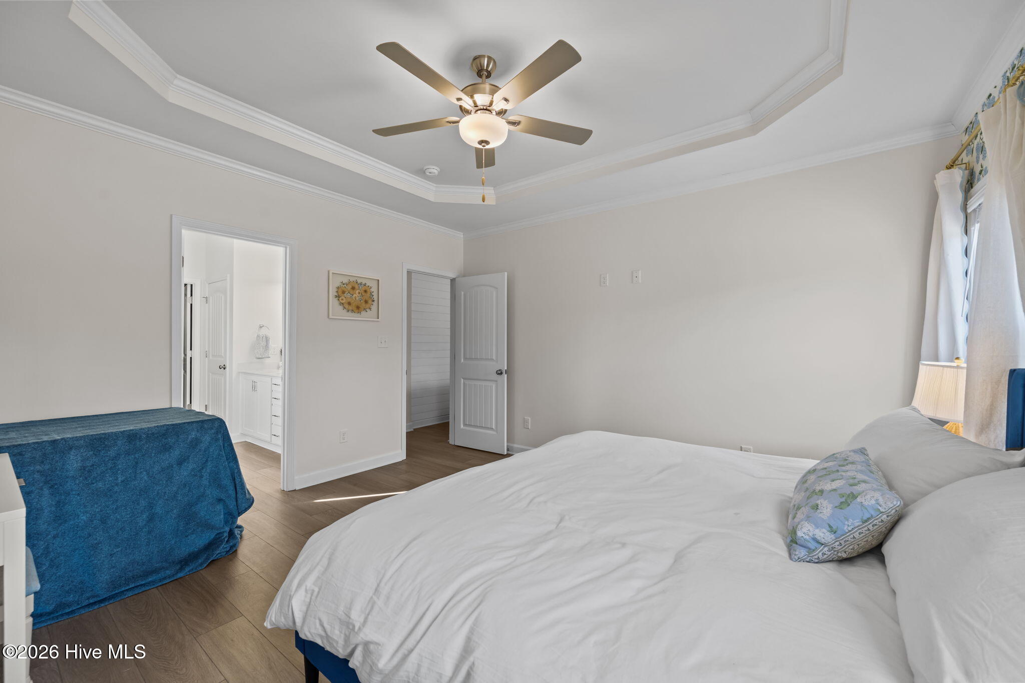 100554562 | Photo 25