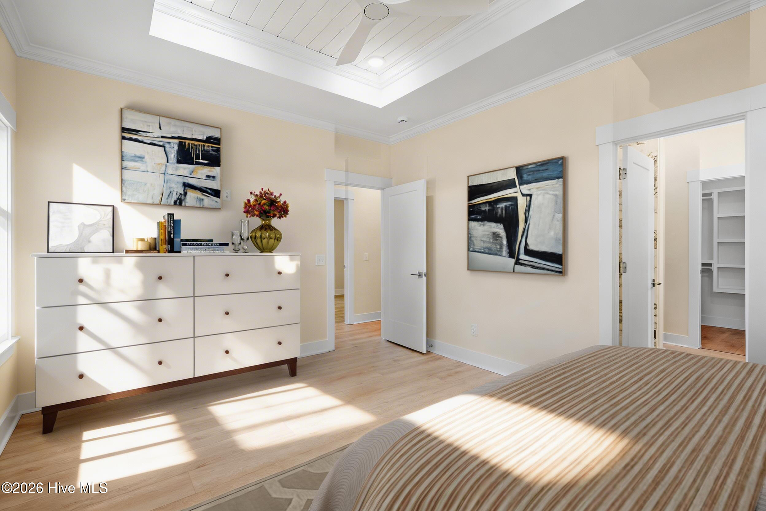 100565592 | Photo 37