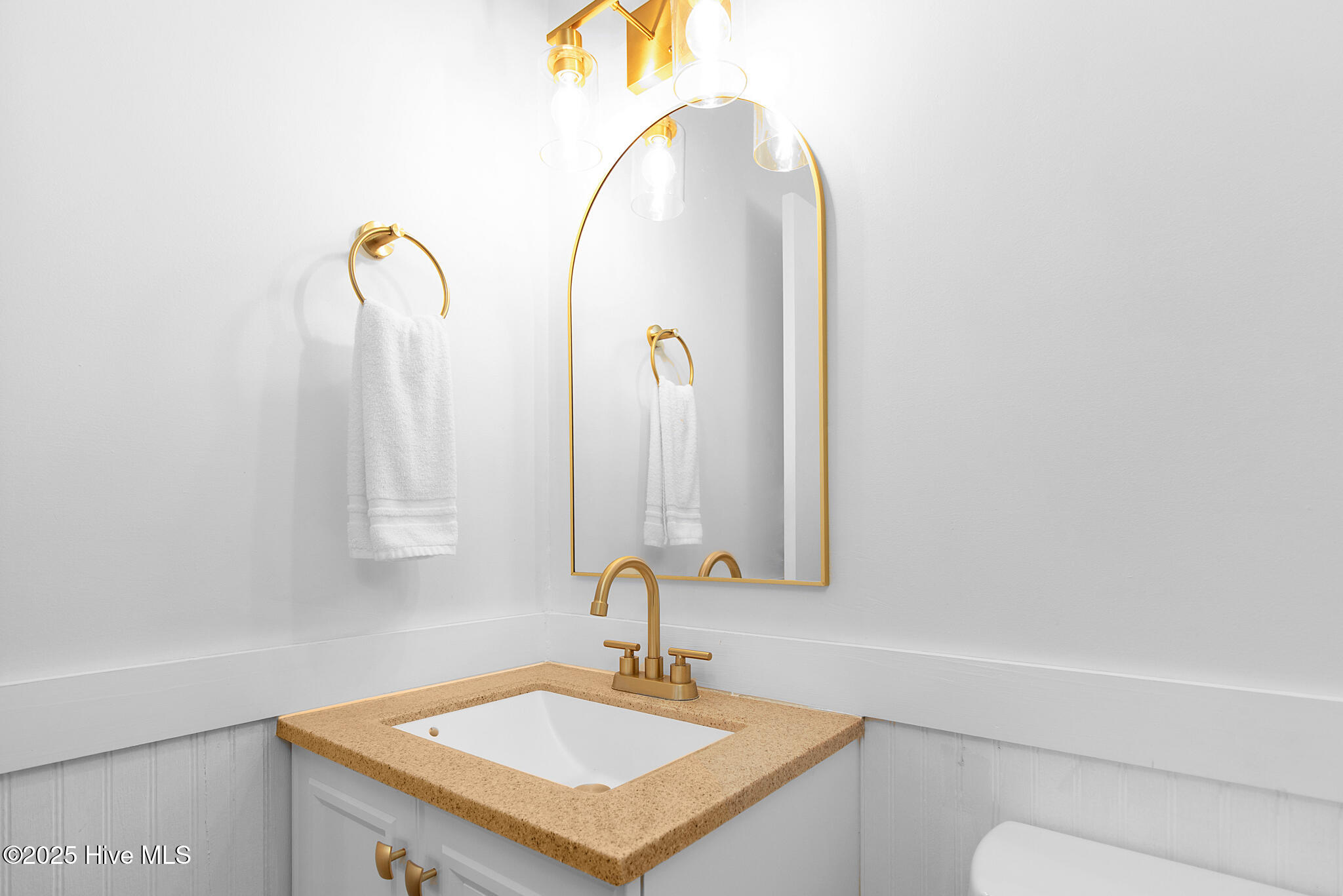 100527418 | Photo 20