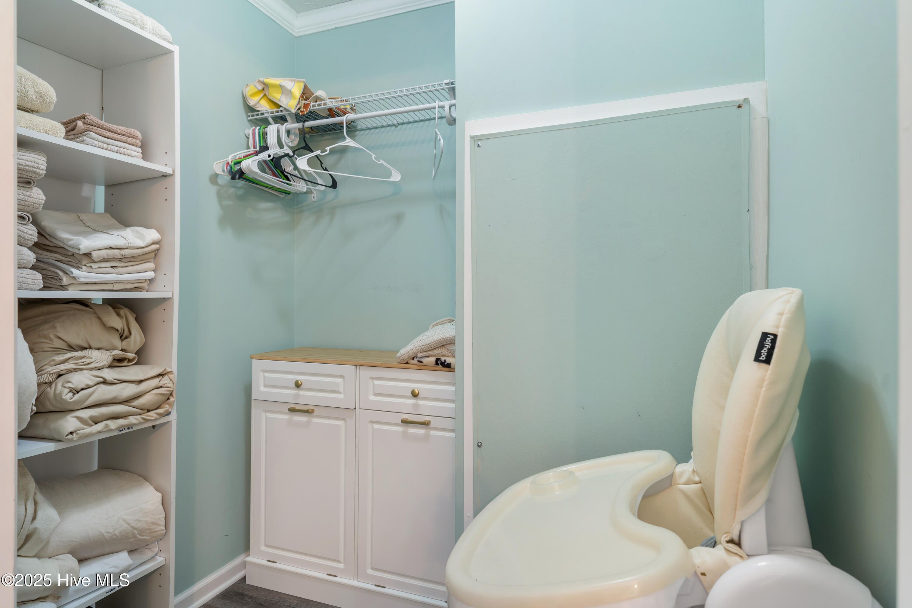 100544143 | Photo 20