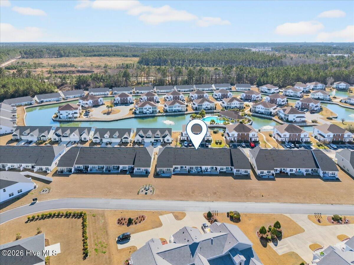 100552947 | Photo 49