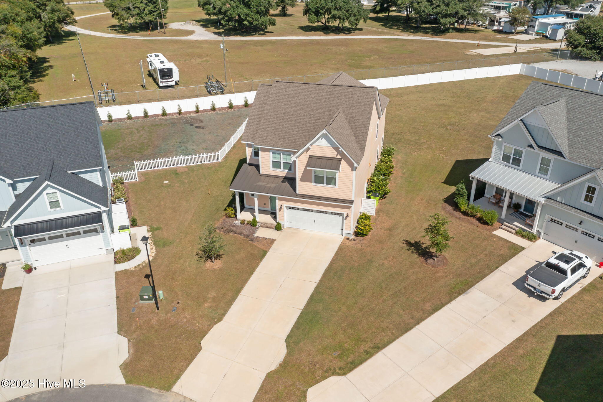 100534730 | Photo 31