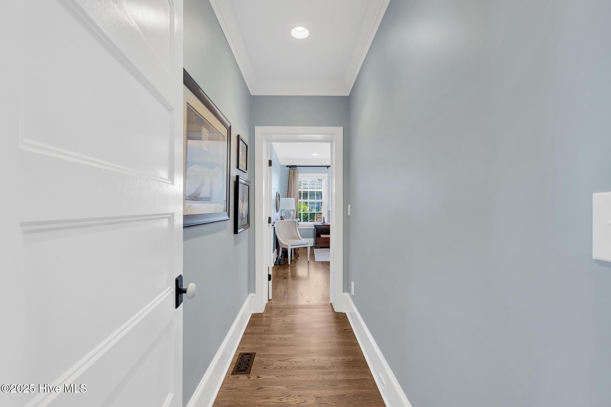 100527249 | Photo 34