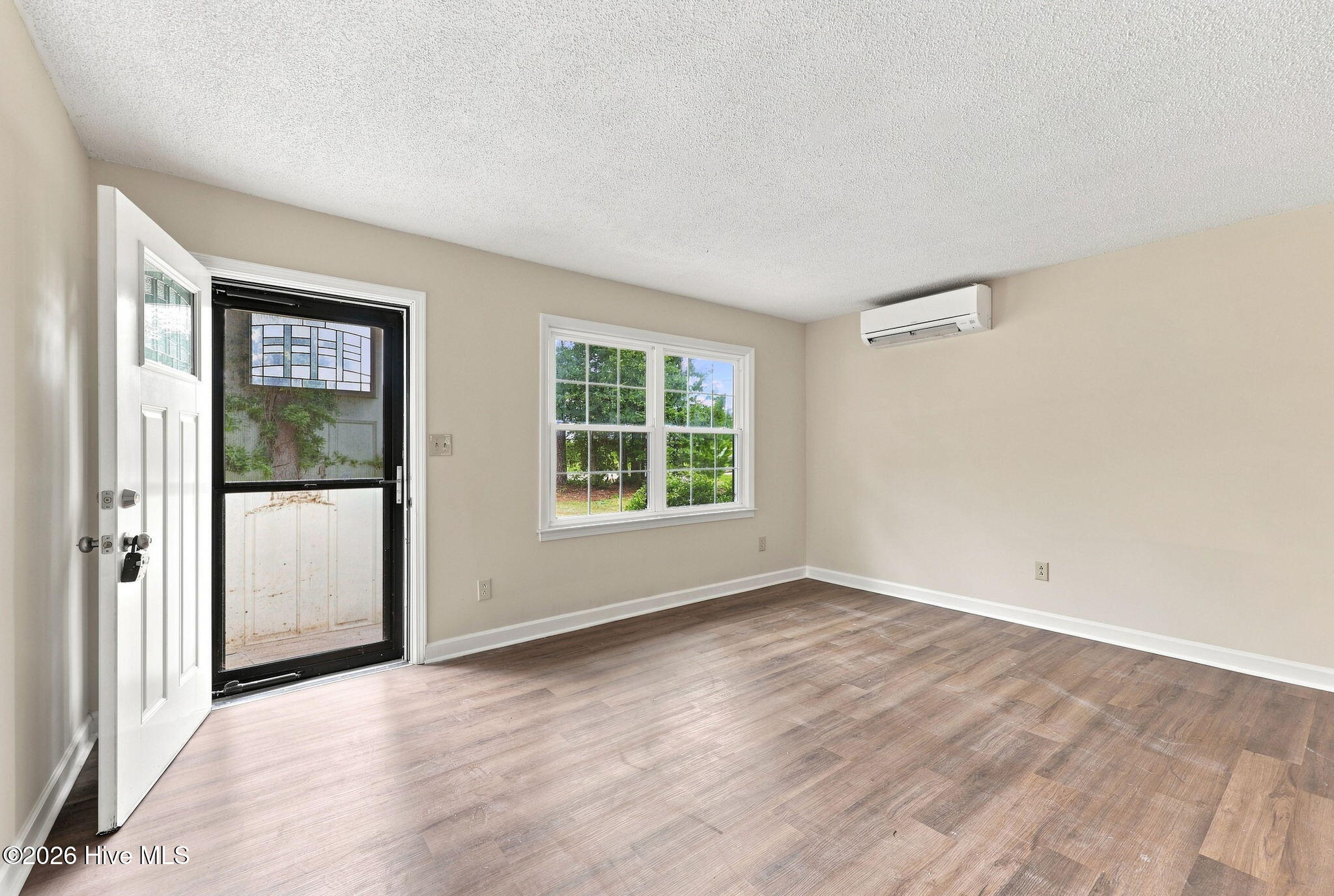 213 Nine Foot Road,Newport