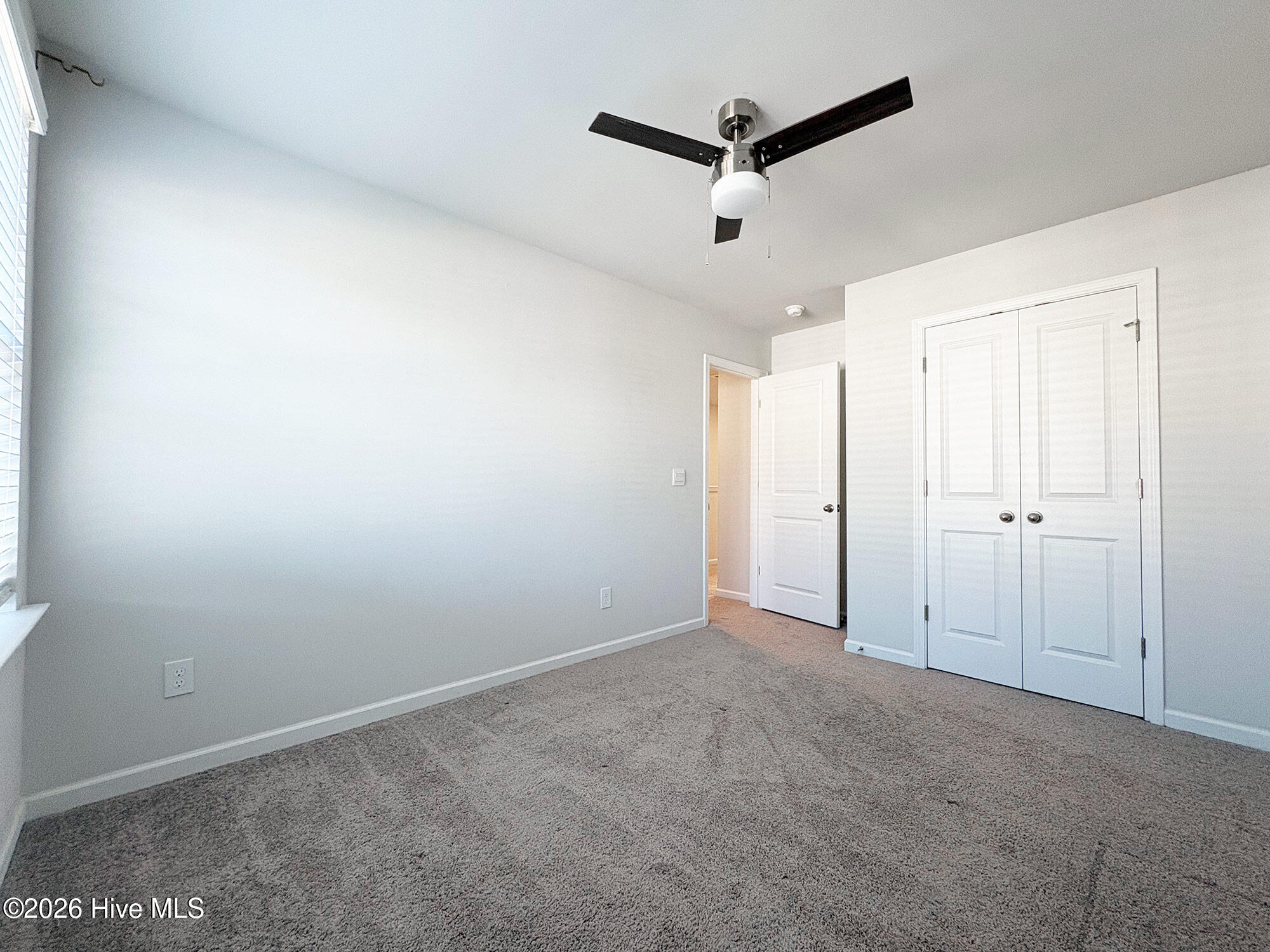 100565715 | Photo 26