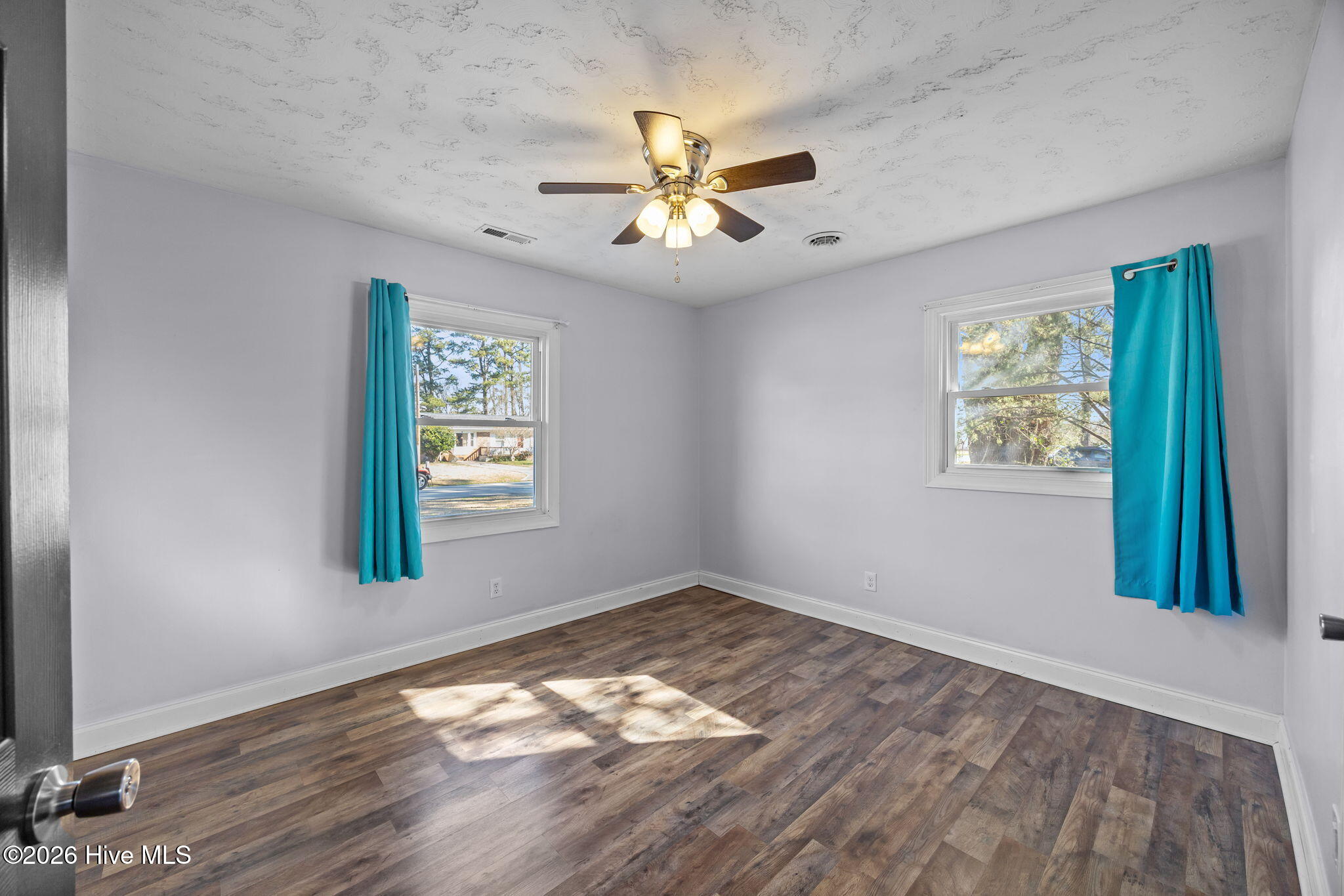 100555962 | Photo 20