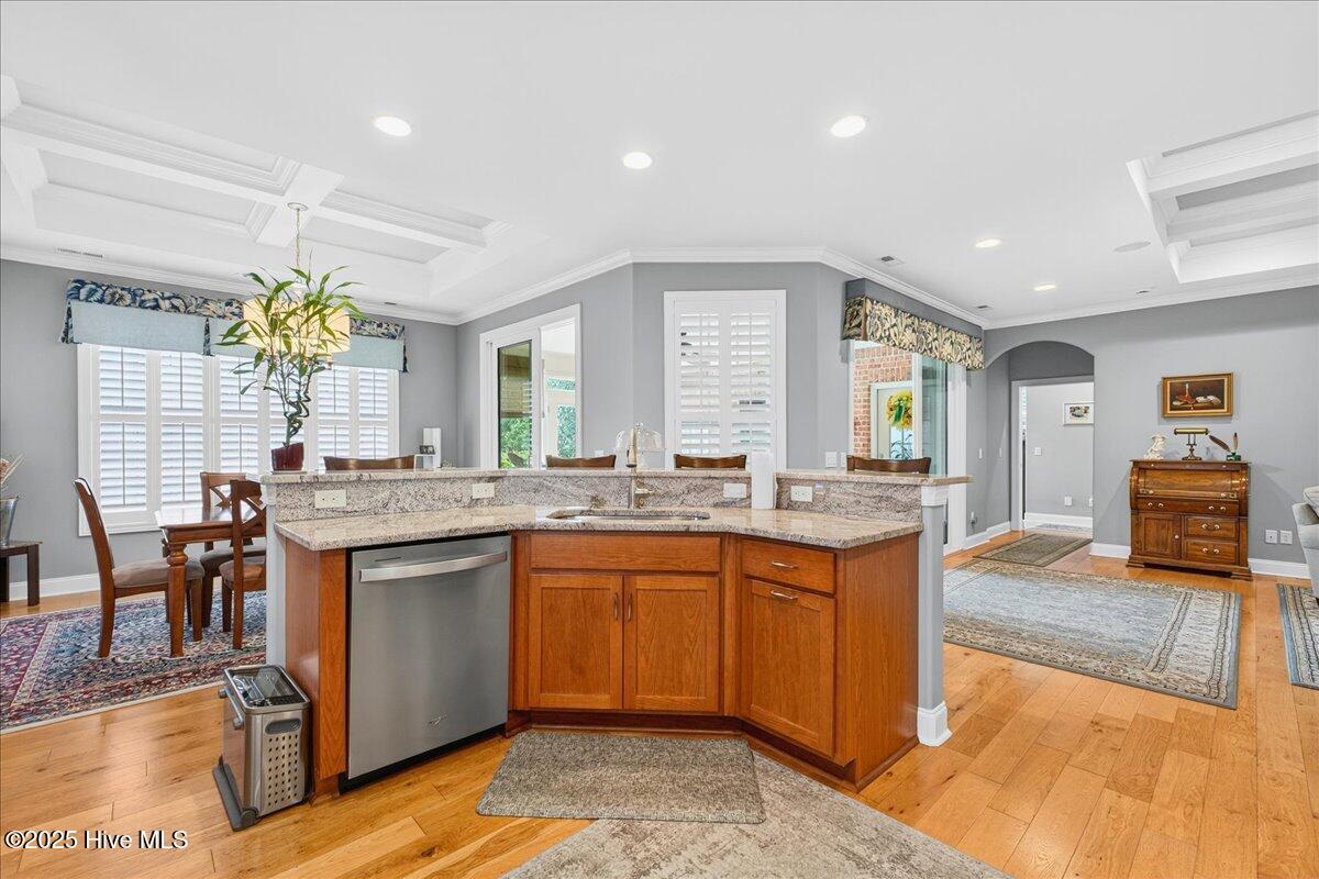 100534521 | Photo 14