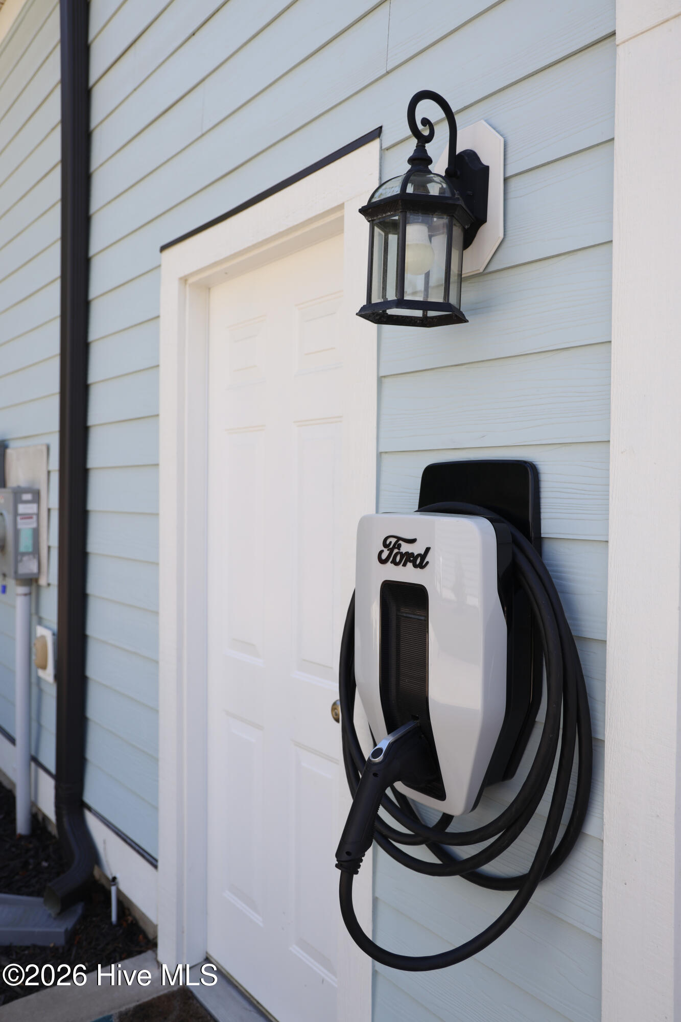 100567915 | Photo 71