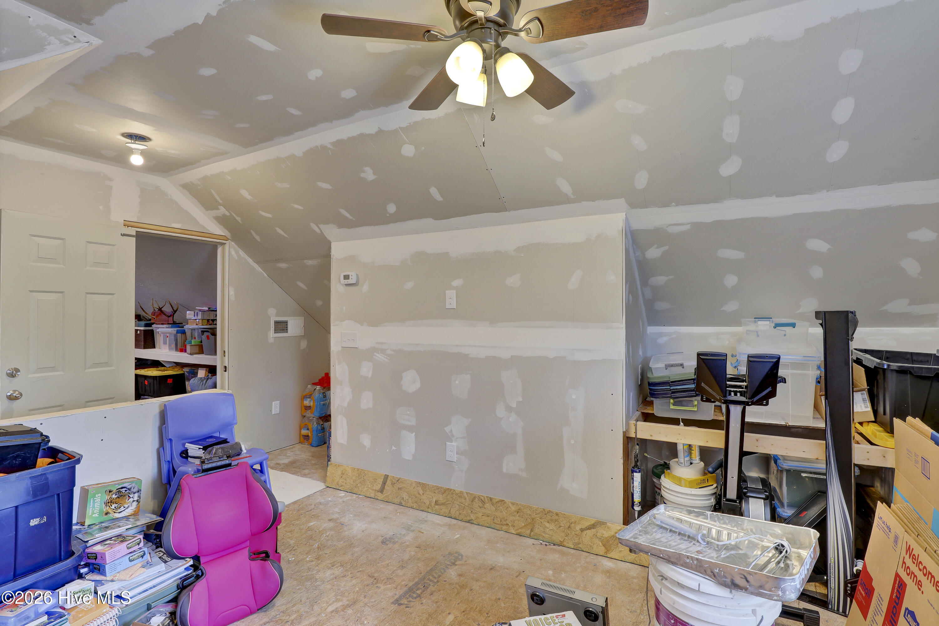 100556725 | Photo 43