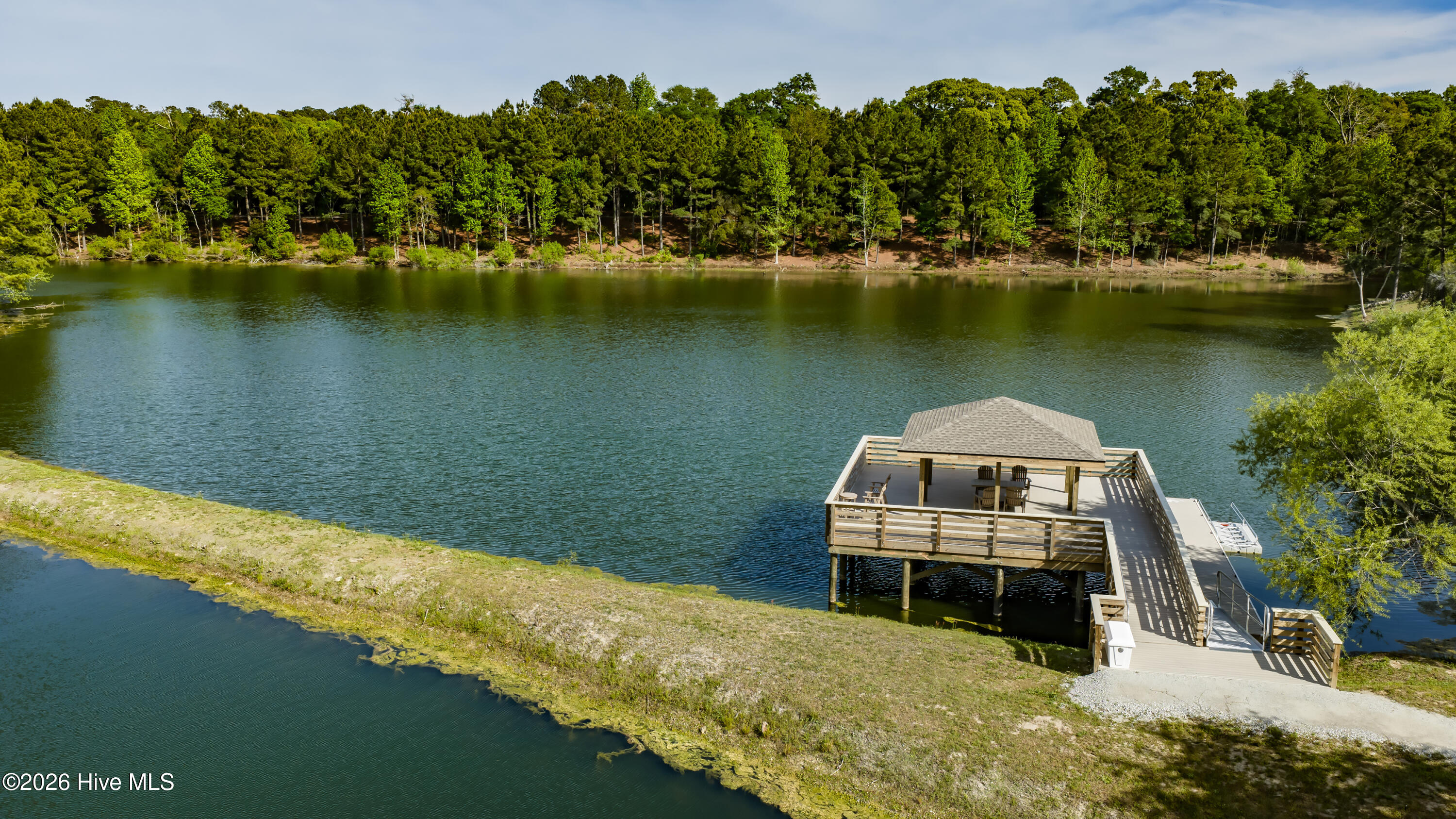 100548611 | Photo 58