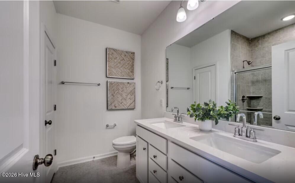 100551980 | Photo 13