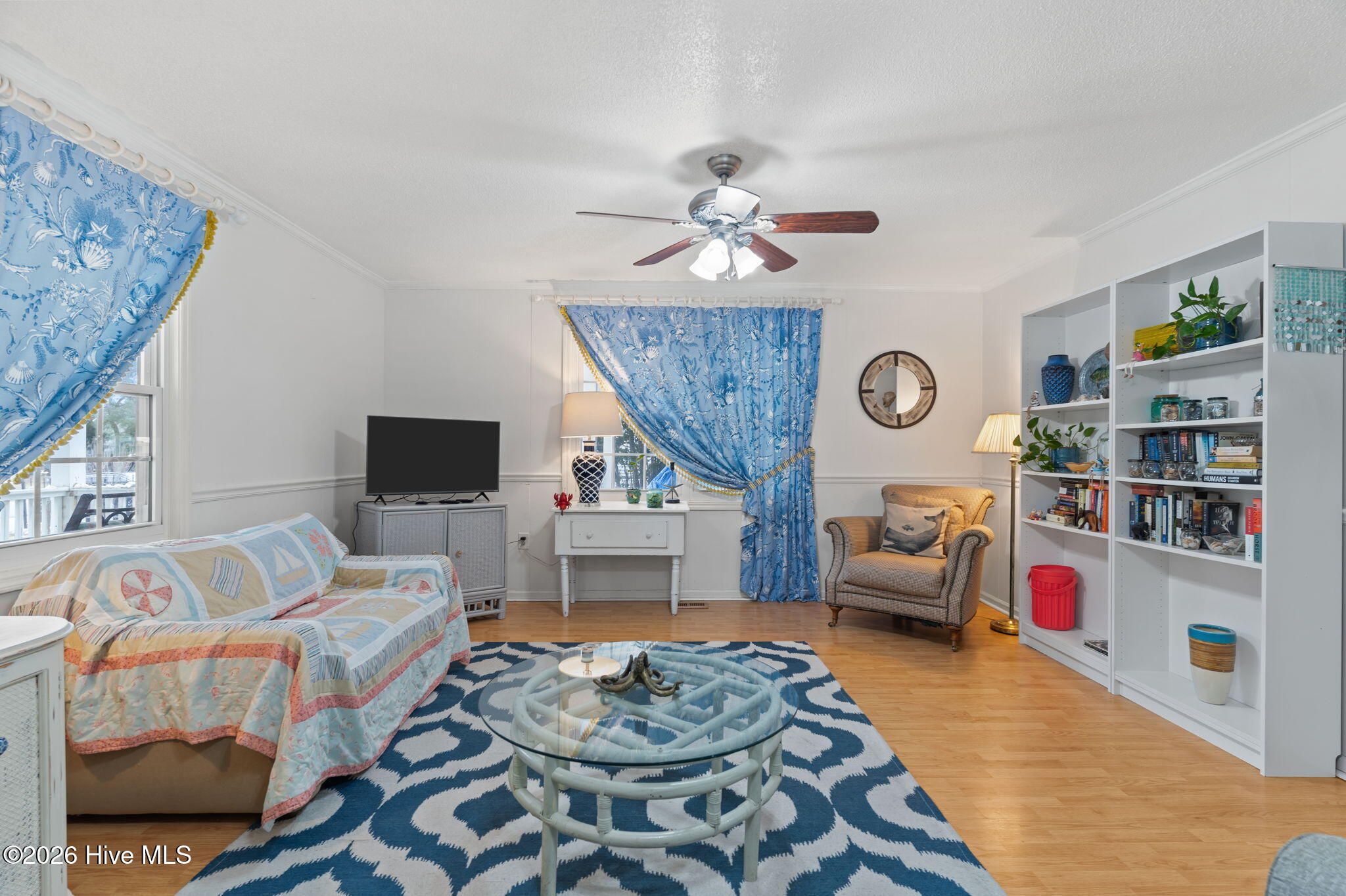 100556876 | Photo 30