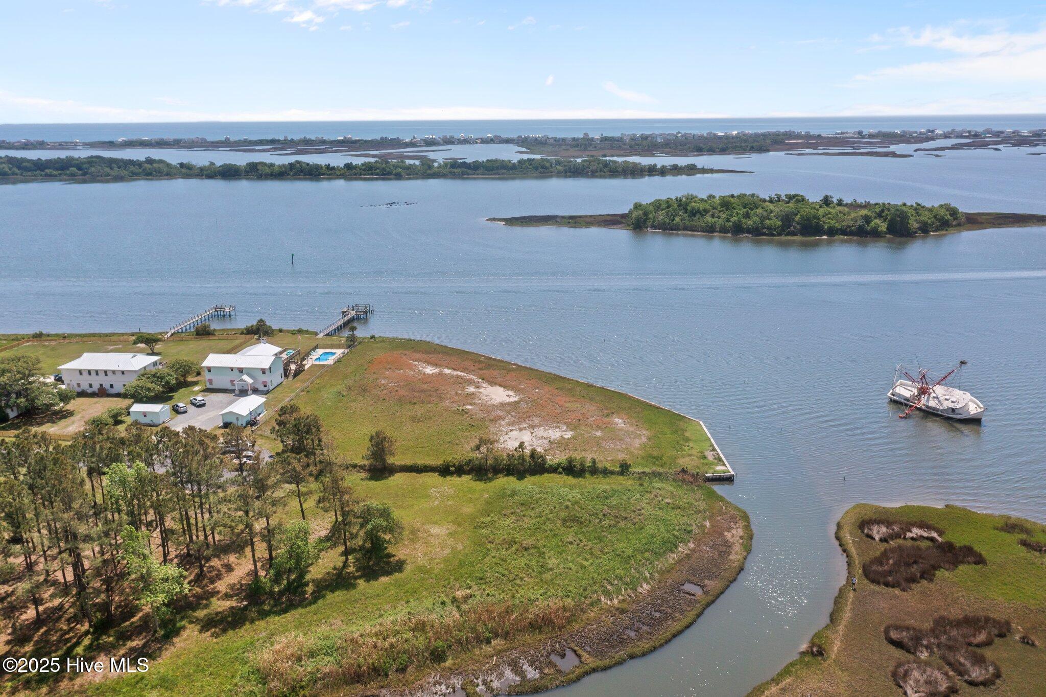 100514796 | Photo 43