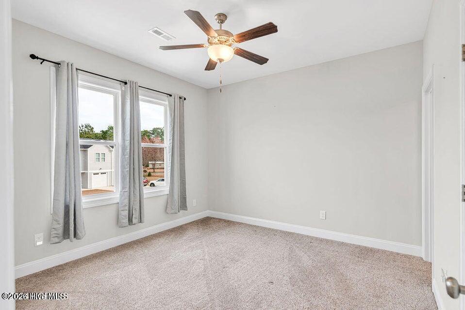 100566318 | Photo 14