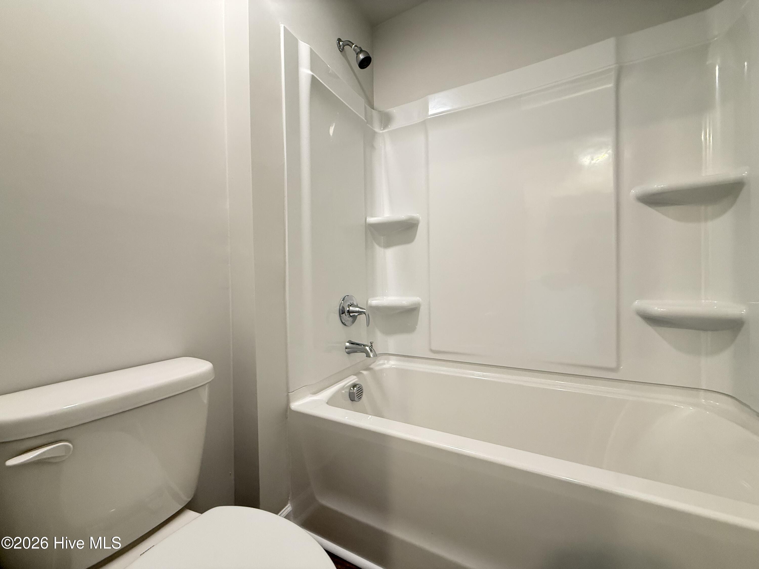 100526297 | Photo 16