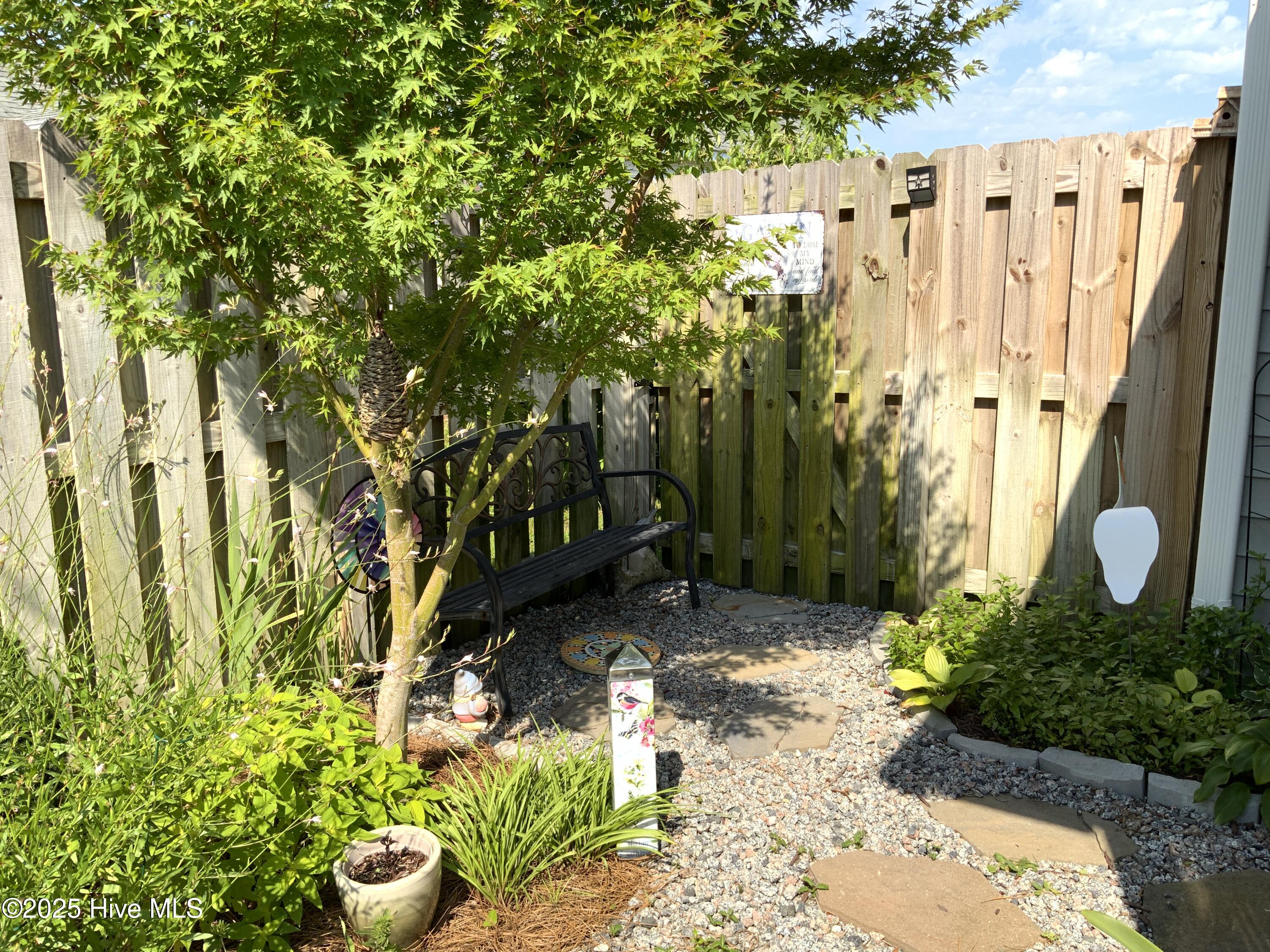 100515060 | Photo 29