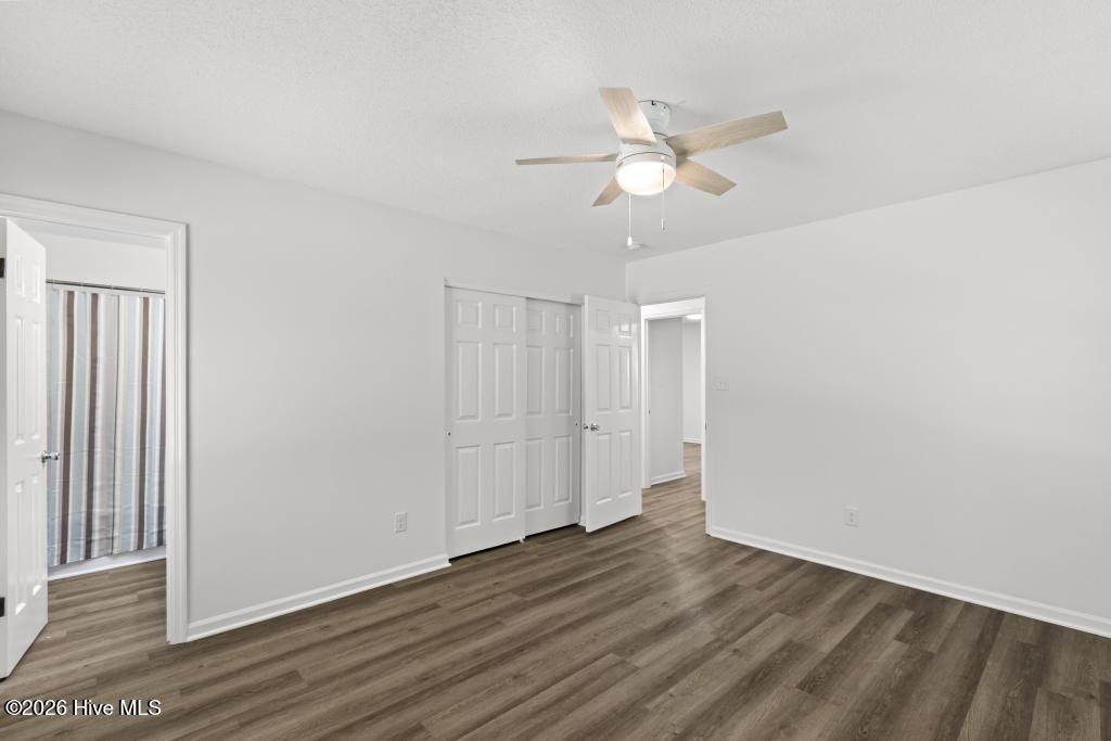 100568069 | Photo 24