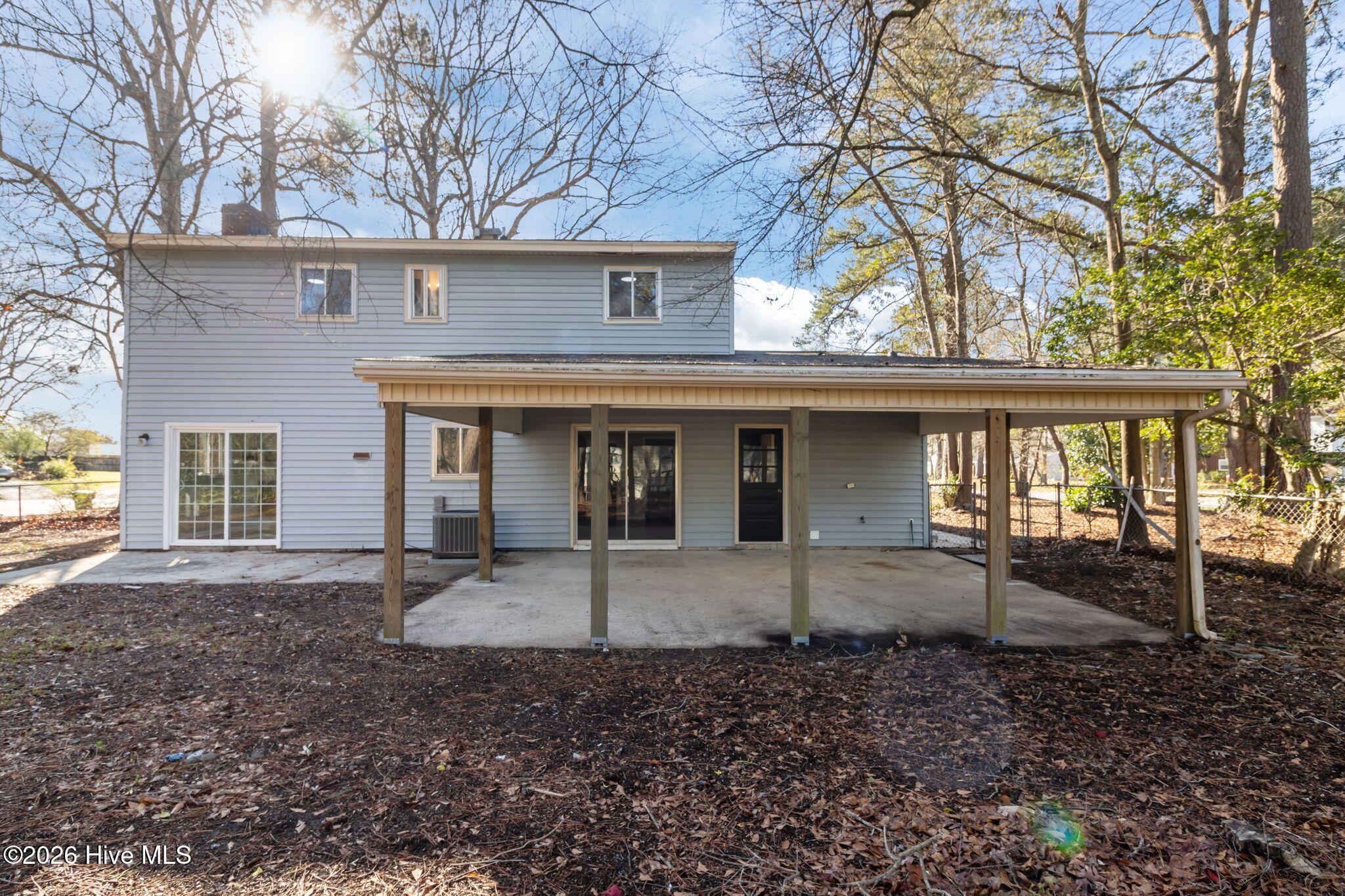 100560712 | Photo 38