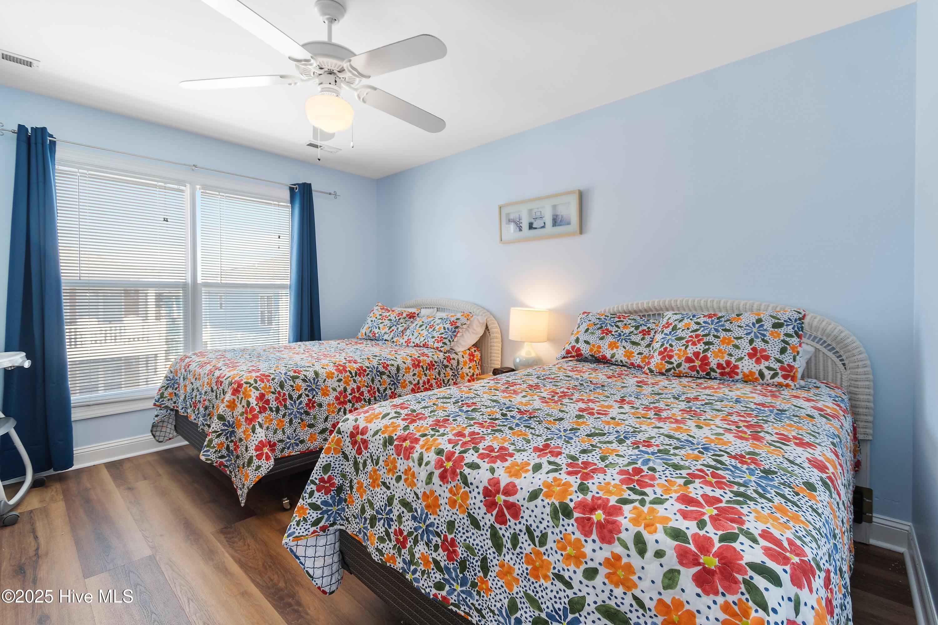 100528298 | Photo 50