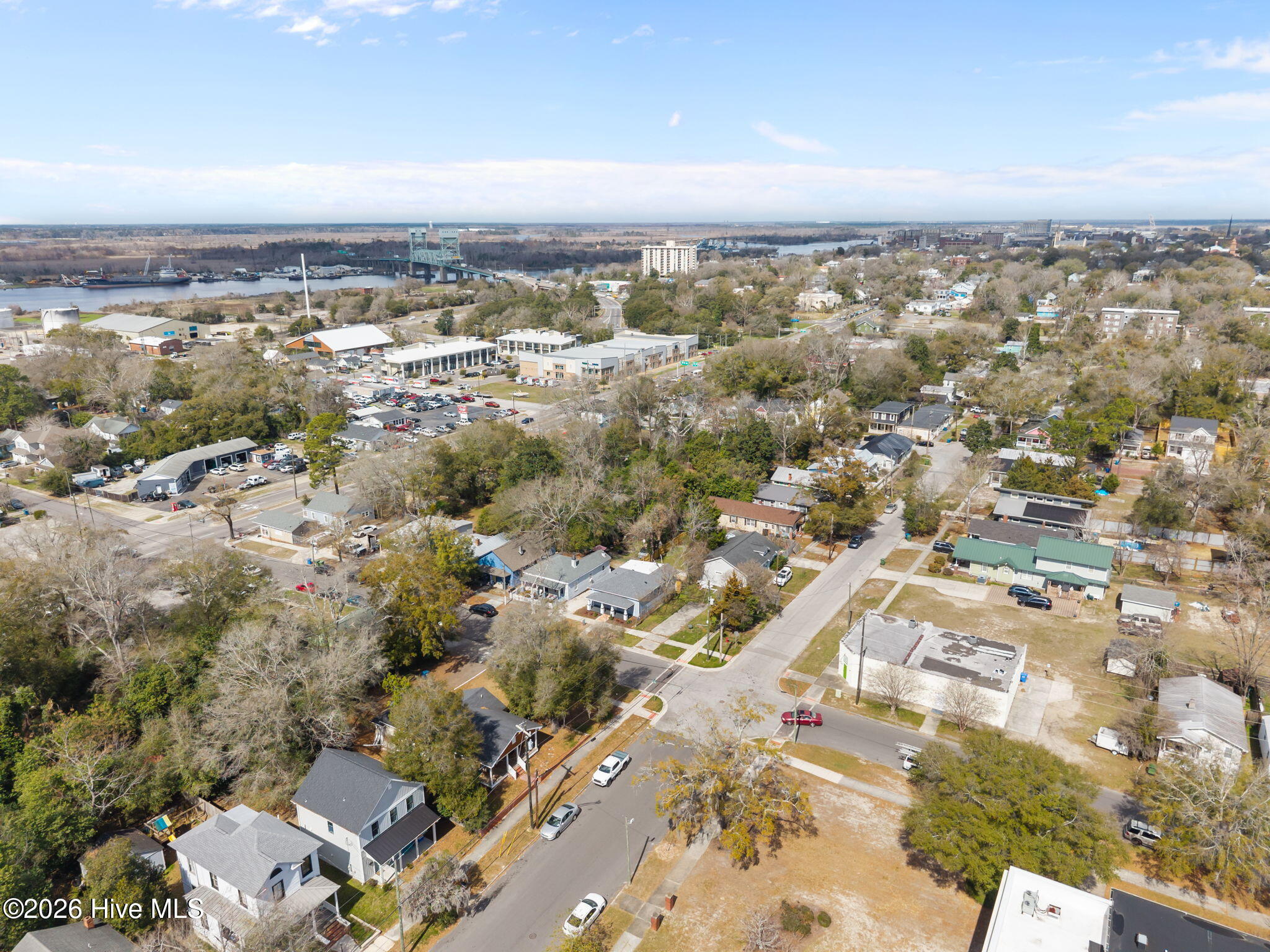 100556827 | Photo 41