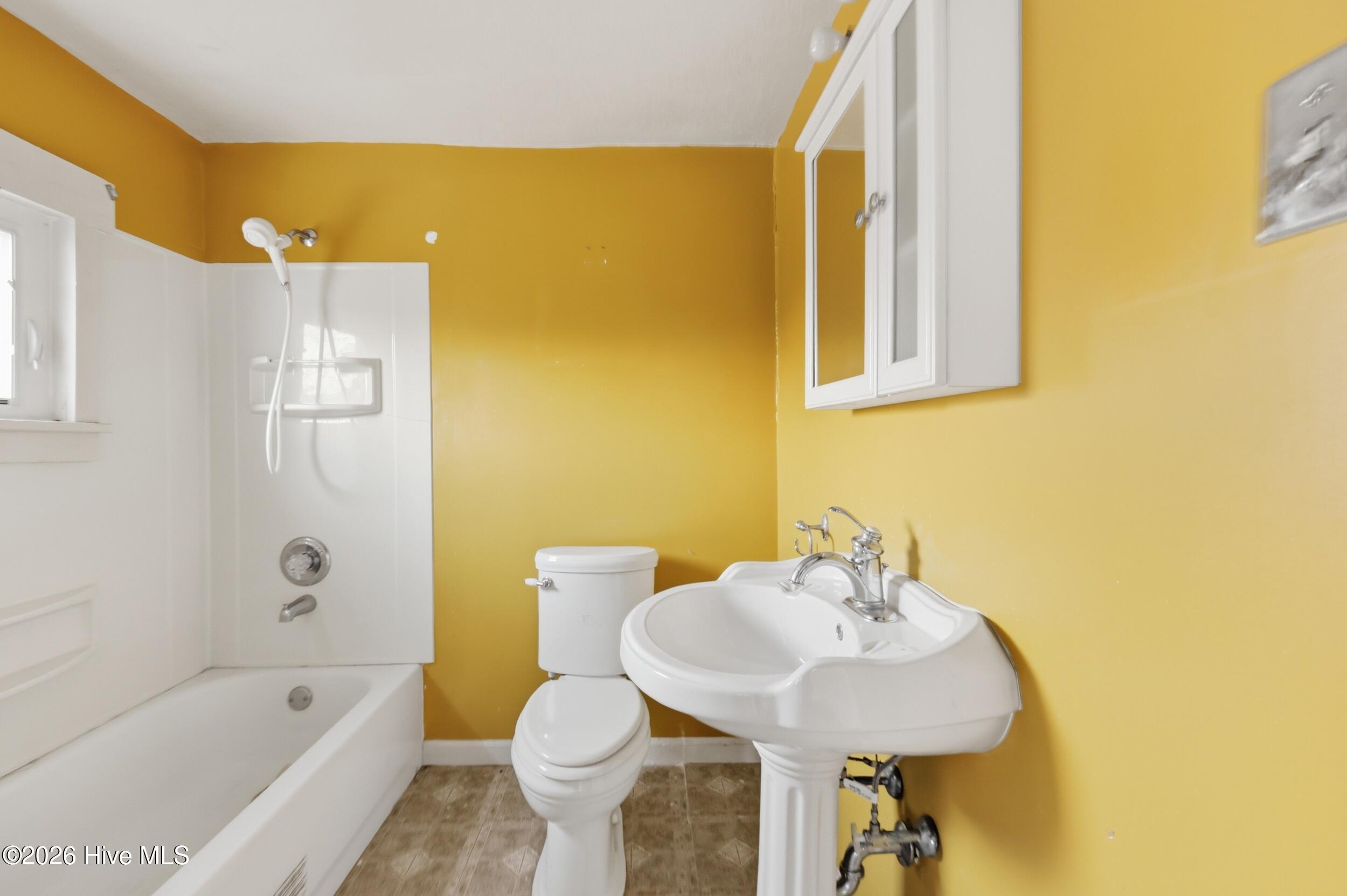 307 Dobbs Street, Hertford, NC, 27944