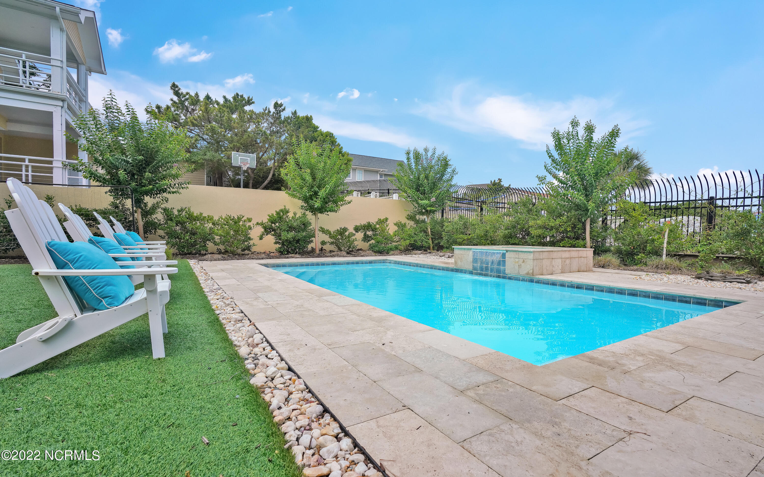 100462193 | Photo 62