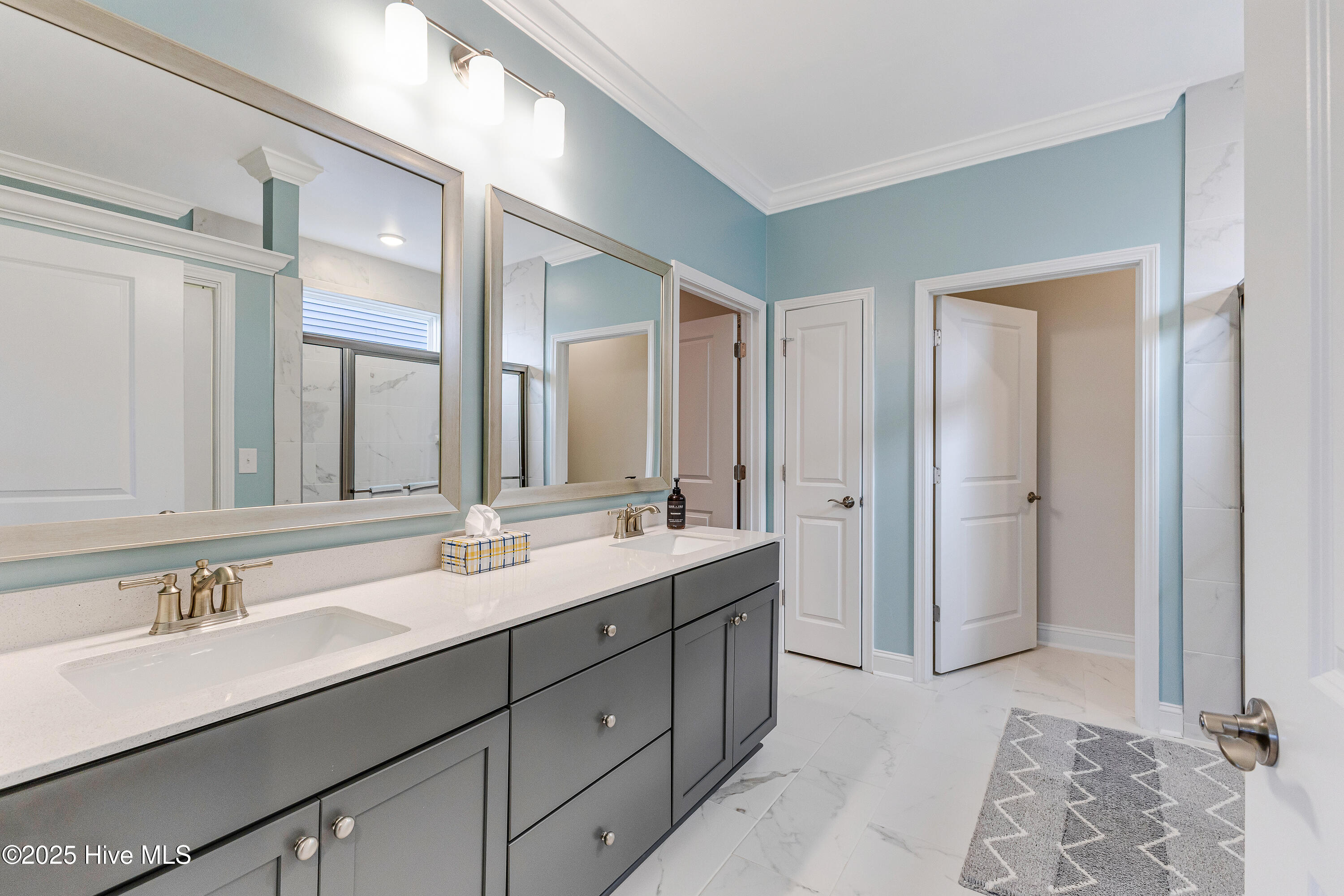 100544434 | Photo 26