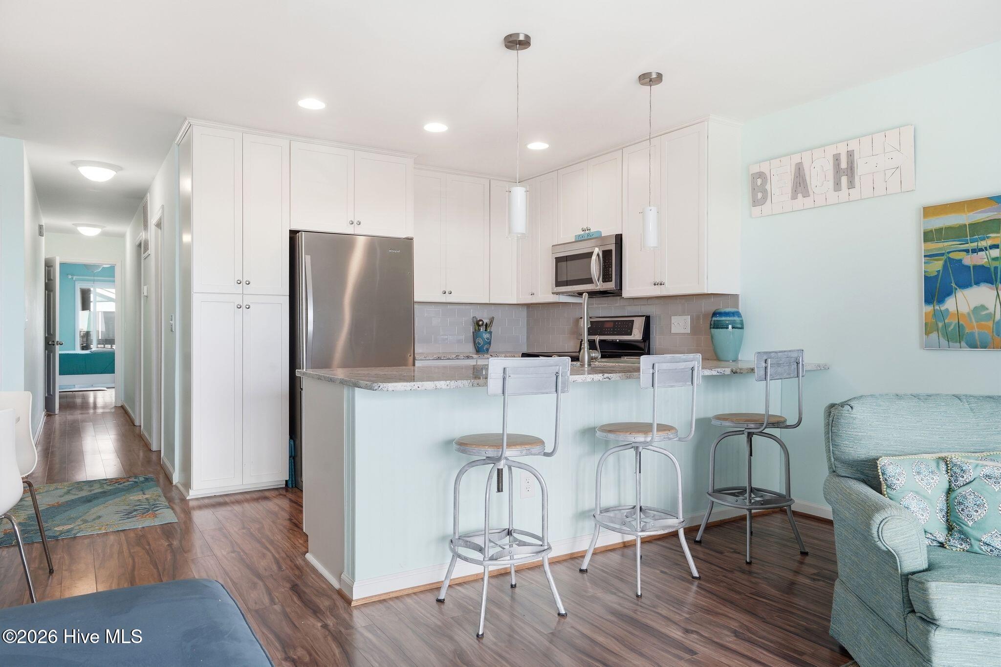 100557283 | Photo 19