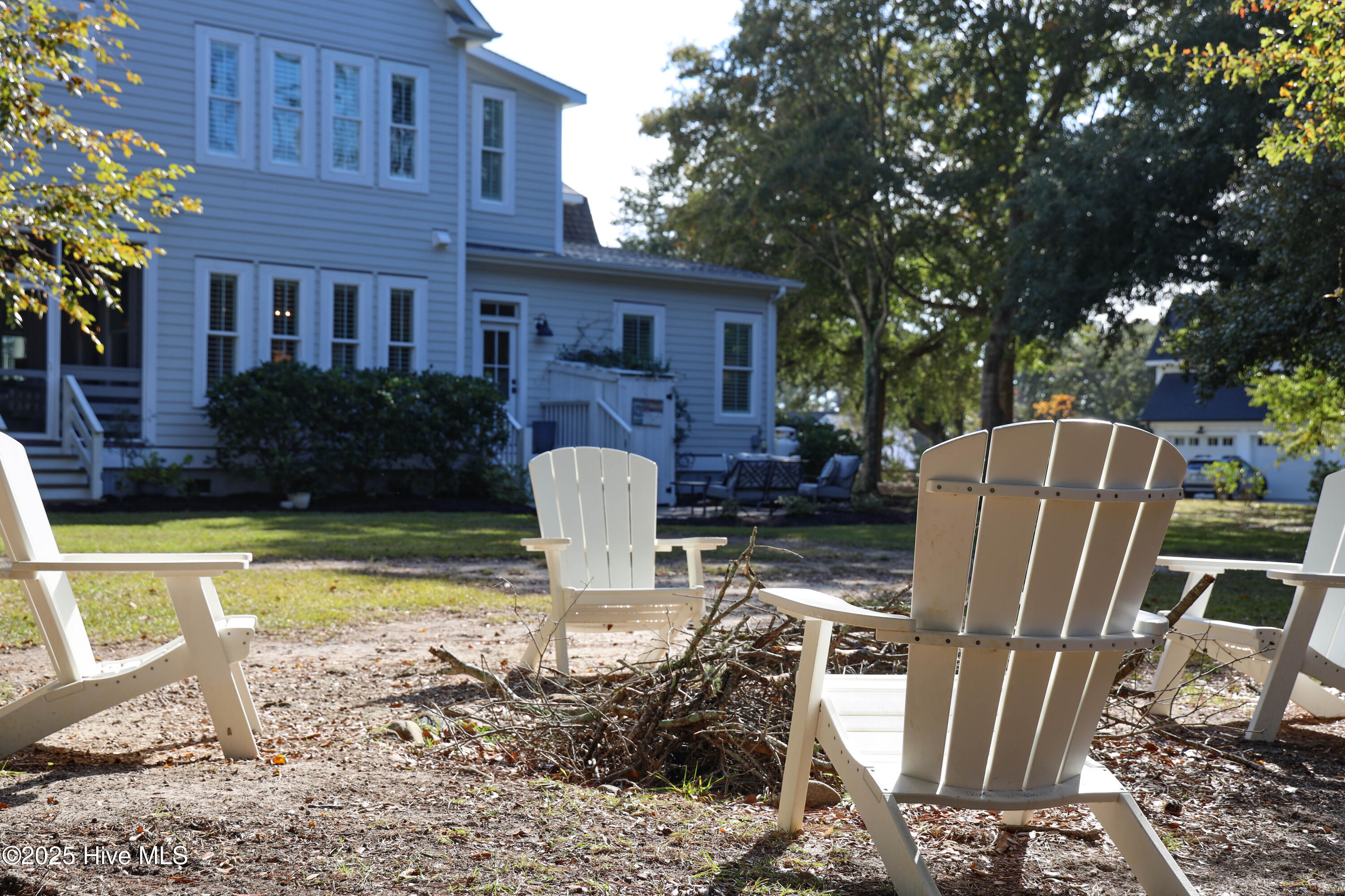 100556308 | Photo 114