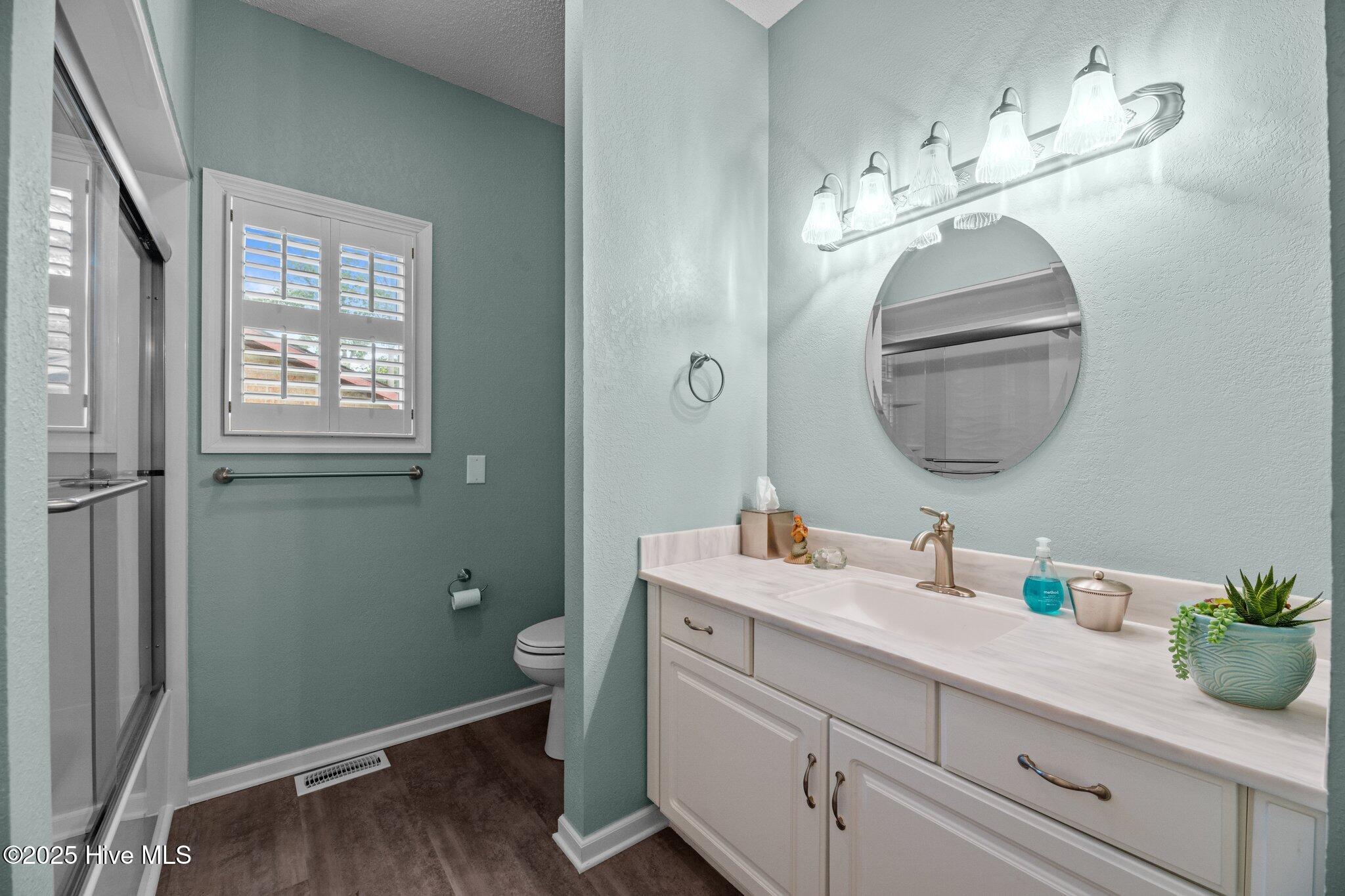 220 Shoreline Drive, New Bern, NC, 28562